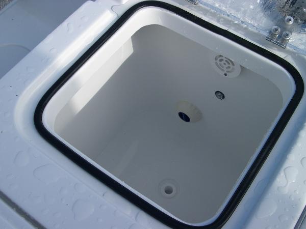 Gamefish 27 Forward Seat Photo 45