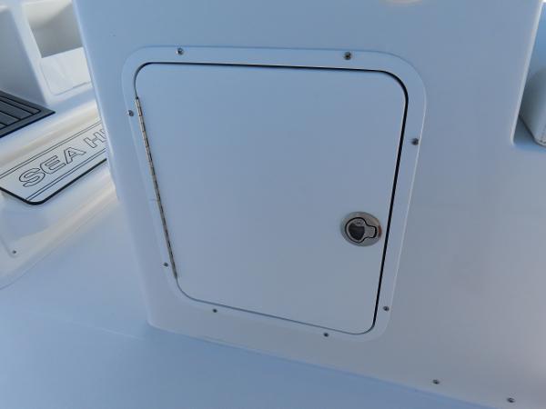 Gamefish 27 Forward Seat Photo 31