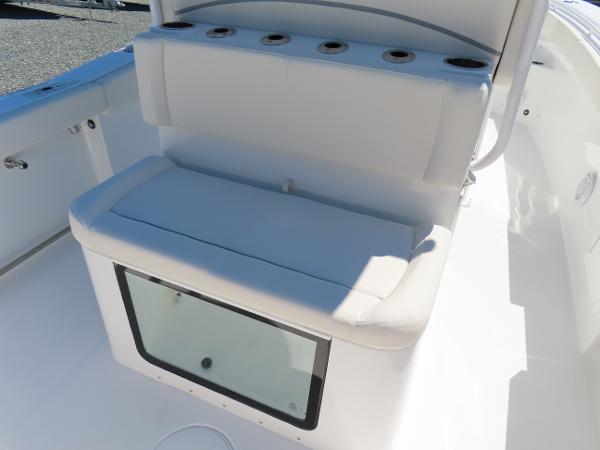 Gamefish 27 Forward Seat Photo 37