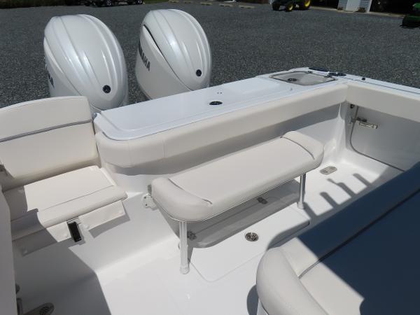 Gamefish 27 Forward Seat Photo 40