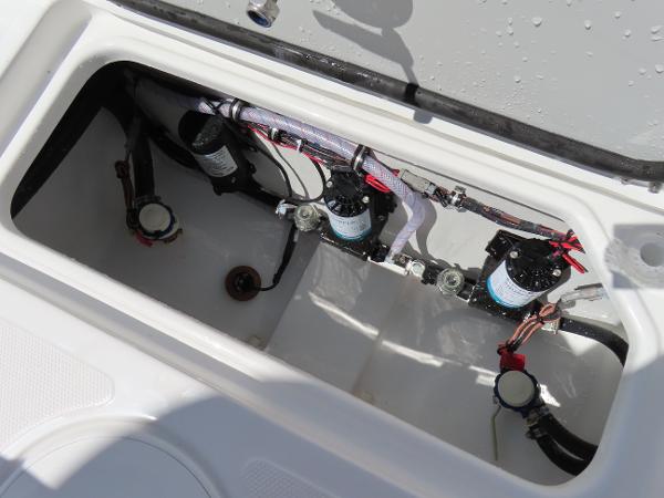 Gamefish 27 Forward Seat Photo 44