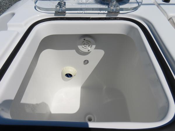 Gamefish 27 Forward Seat Photo 51