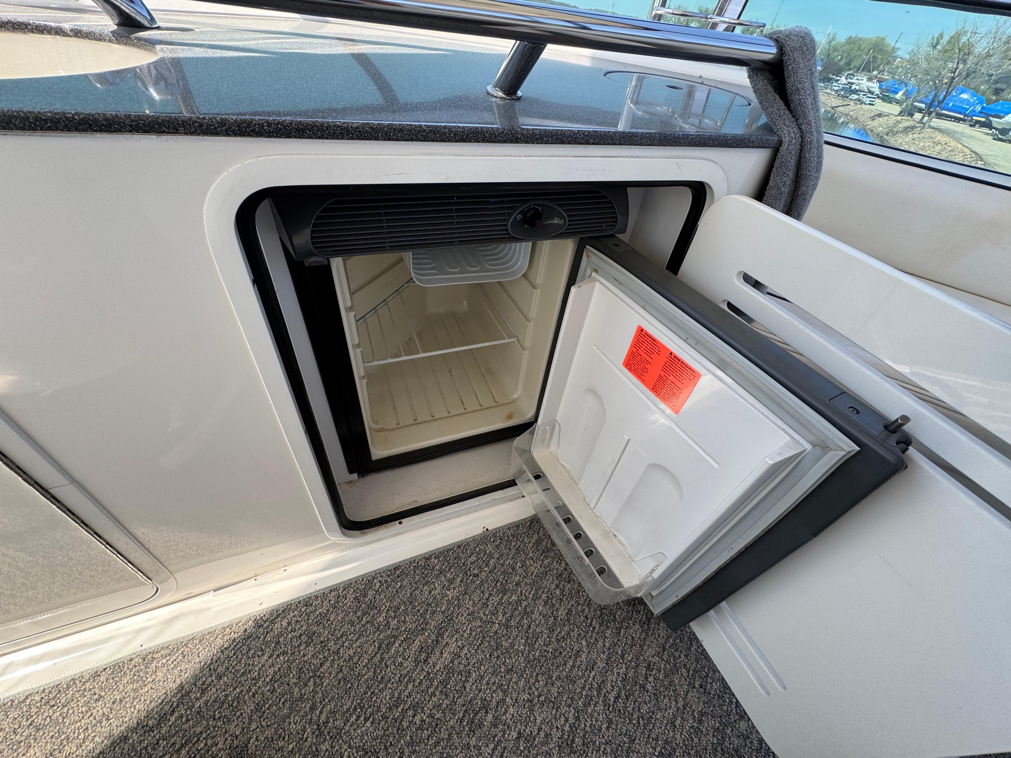 2005-sea-ray-500-sedan-bridge-fresh-water-power-9567672-20250505110956750-1_XLARGE