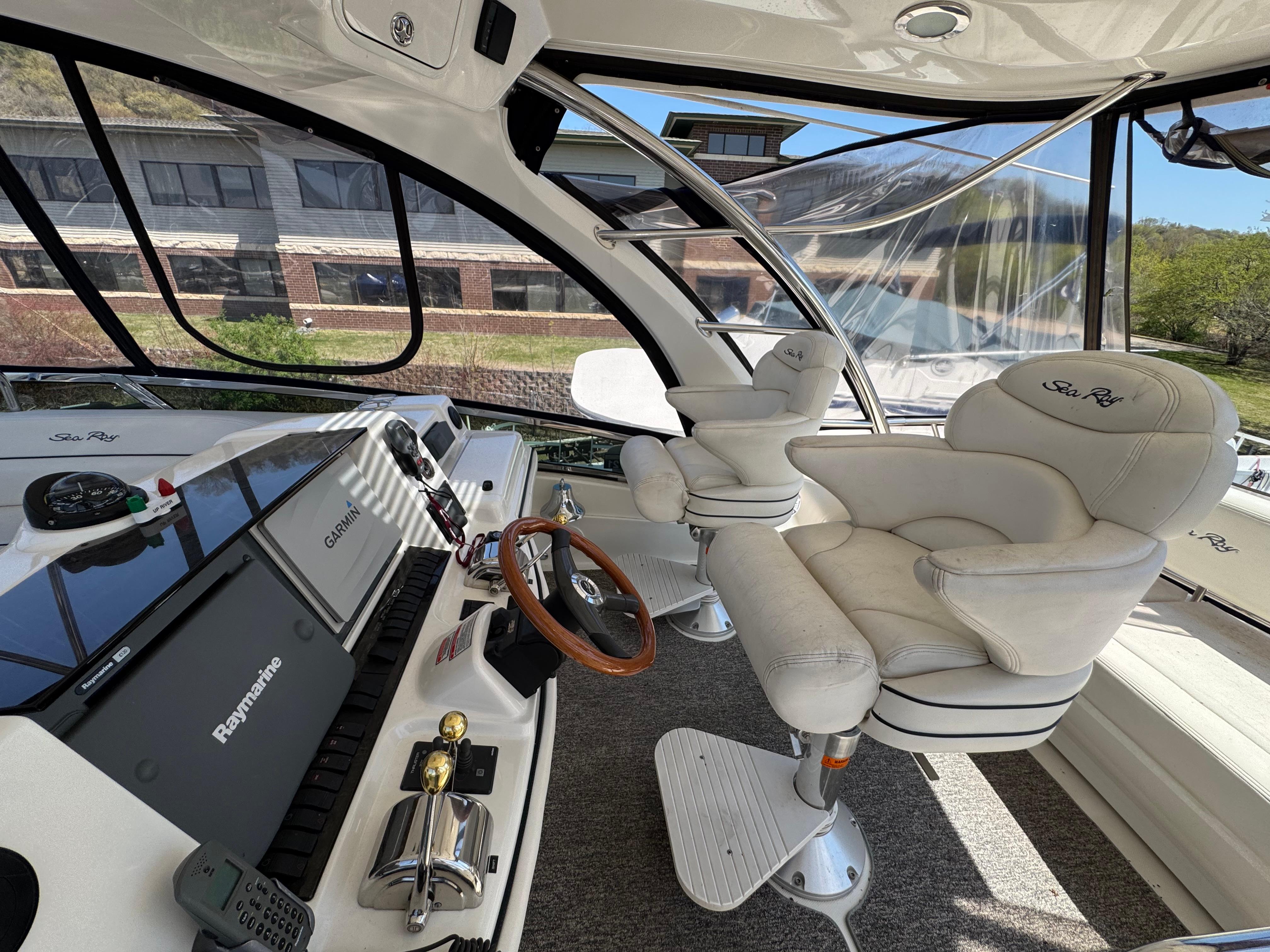2005-sea-ray-500-sedan-bridge-fresh-water-power-9567672-20250505111028678-1_XLARGE