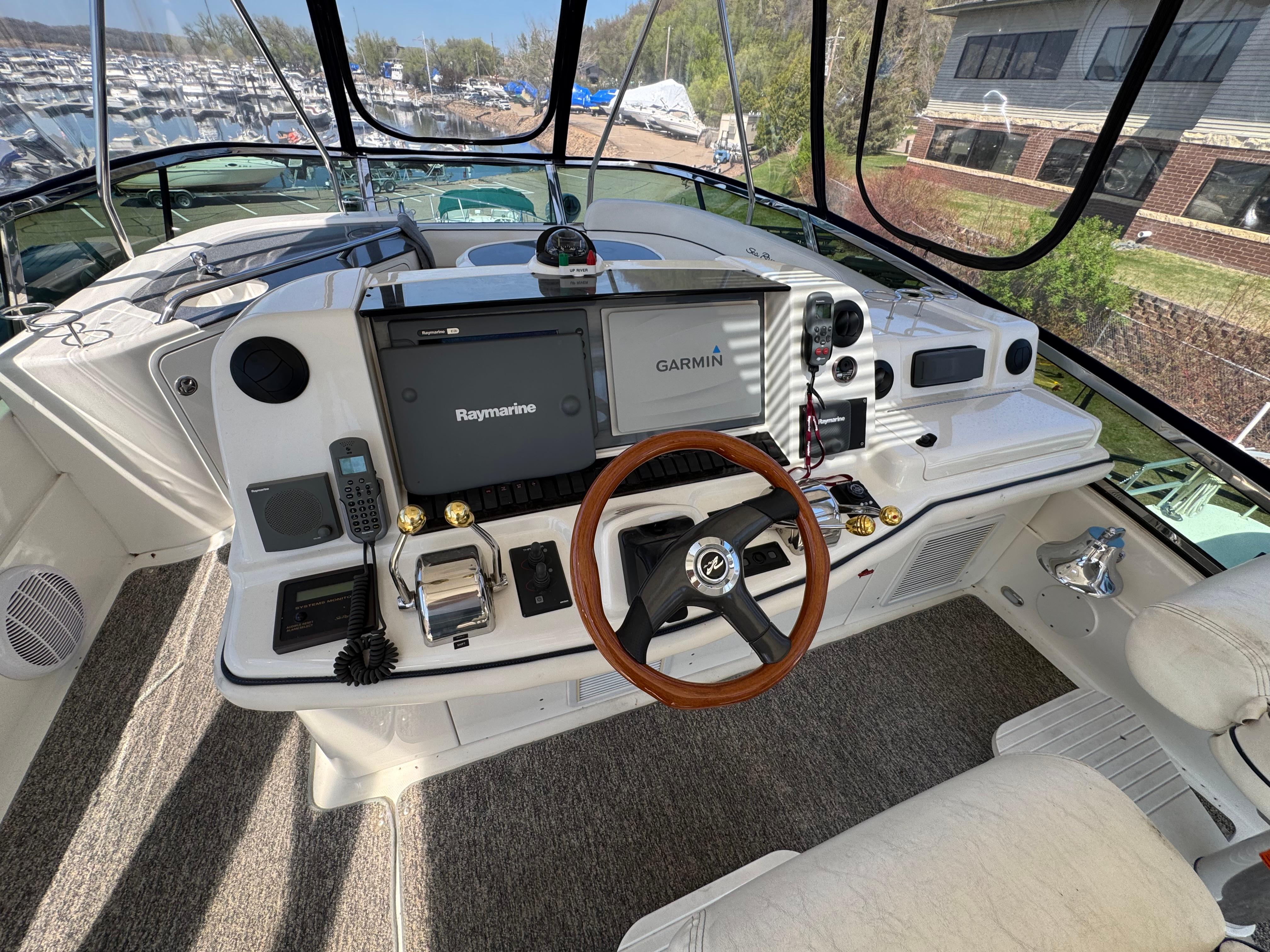 2005-sea-ray-500-sedan-bridge-fresh-water-power-9567672-20250505111046270-1_XLARGE
