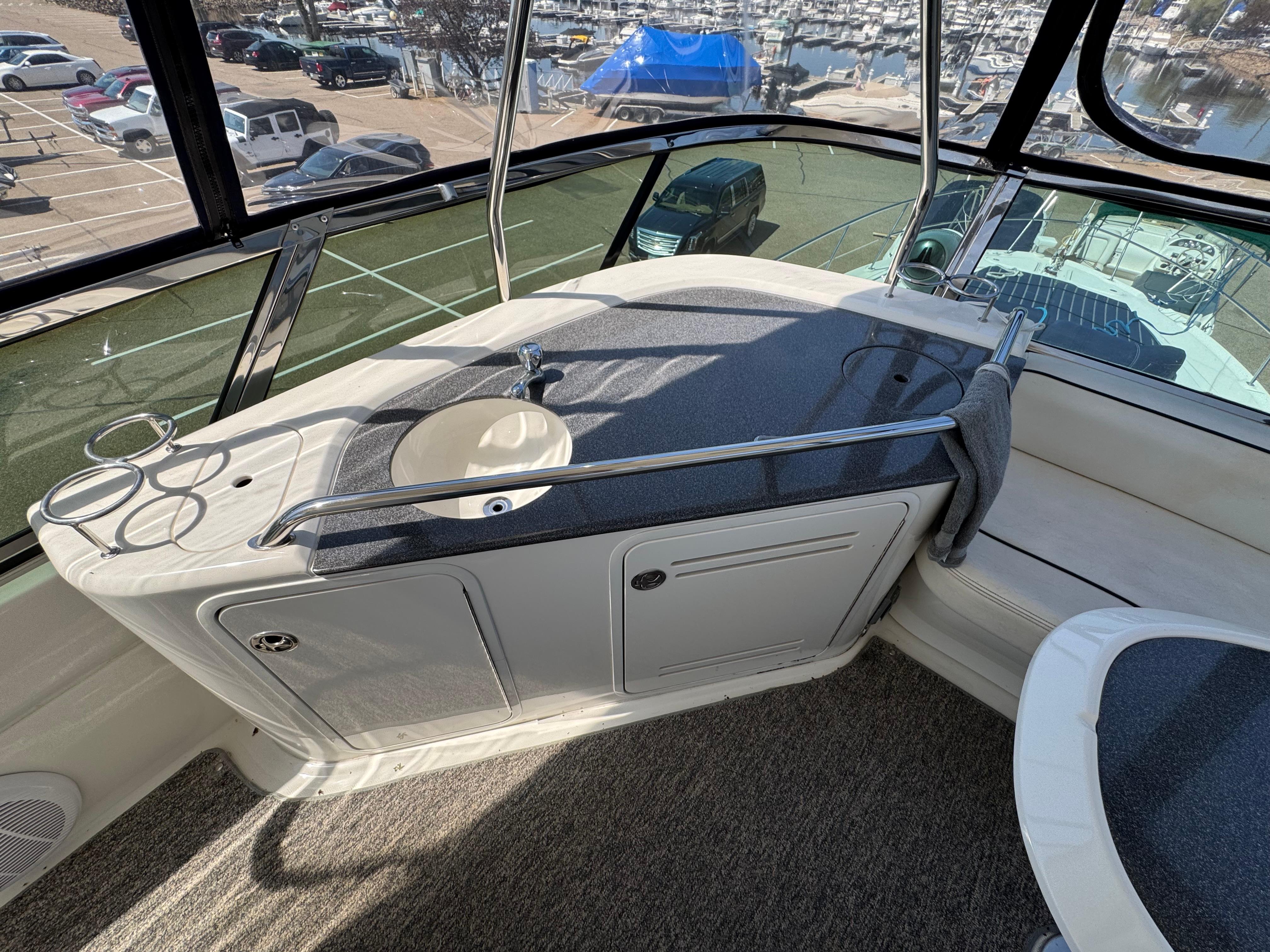 2005-sea-ray-500-sedan-bridge-fresh-water-power-9567672-20250505111058084-1_XLARGE