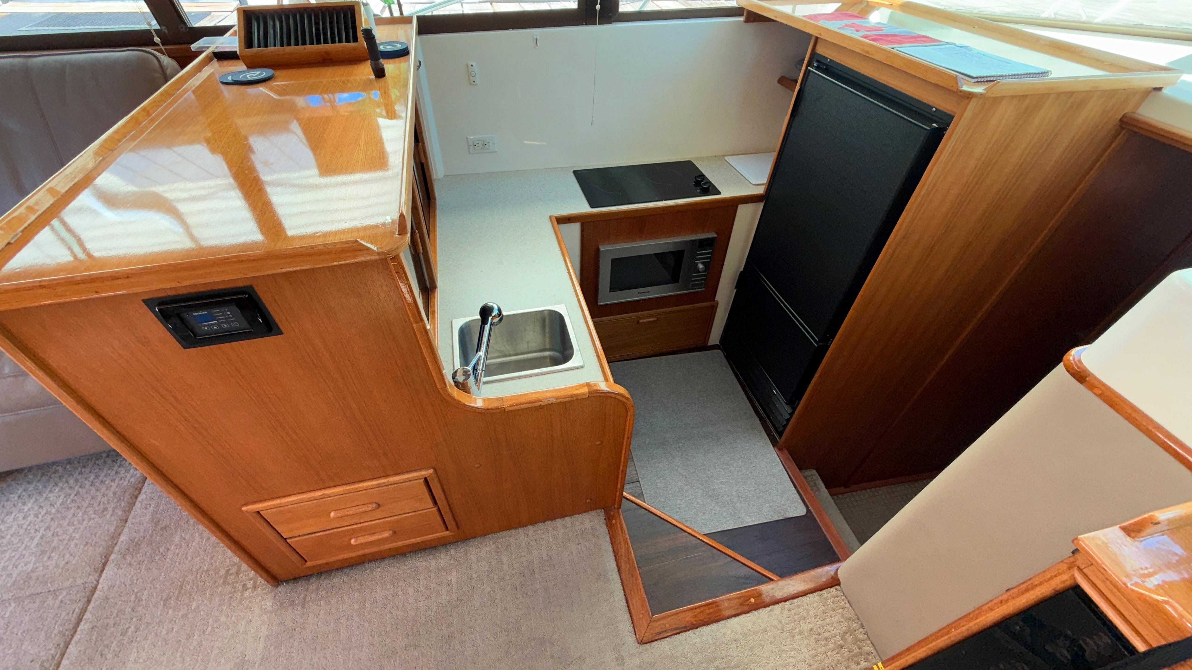 1989 Riviera 38 Open Flybridge #TBTW3889 inventory image at Sun Country Yachts, South Lake Union (Seattle) 1989 Riviera 38 Open Flybridge #TBTW3889 inventory image at Sun Country Yachts, South Lake Union (Seattle)