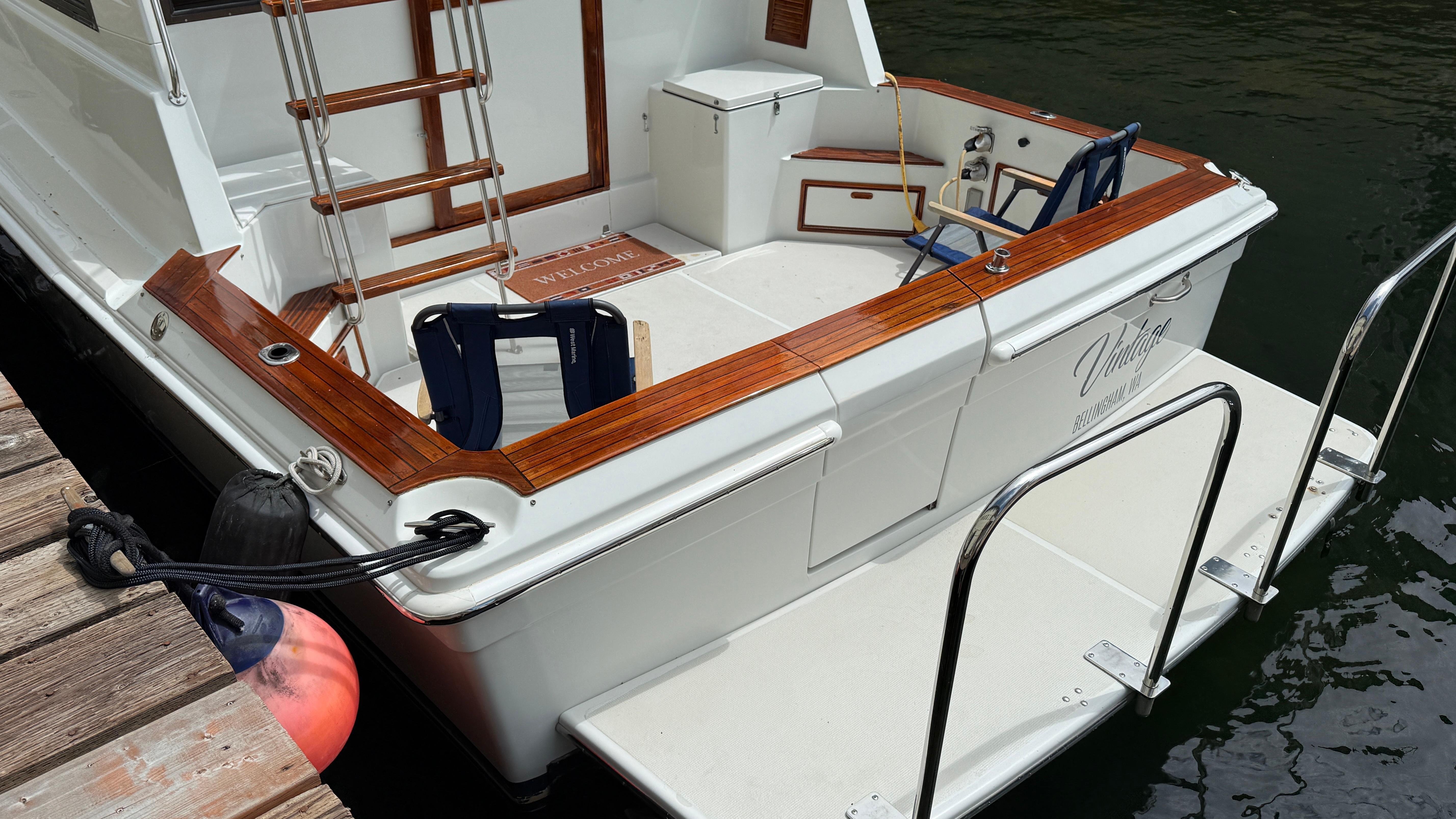 1989 Riviera 38 Open Flybridge #TBTW3889 inventory image at Sun Country Yachts, South Lake Union (Seattle) 1989 Riviera 38 Open Flybridge #TBTW3889 inventory image at Sun Country Yachts, South Lake Union (Seattle)
