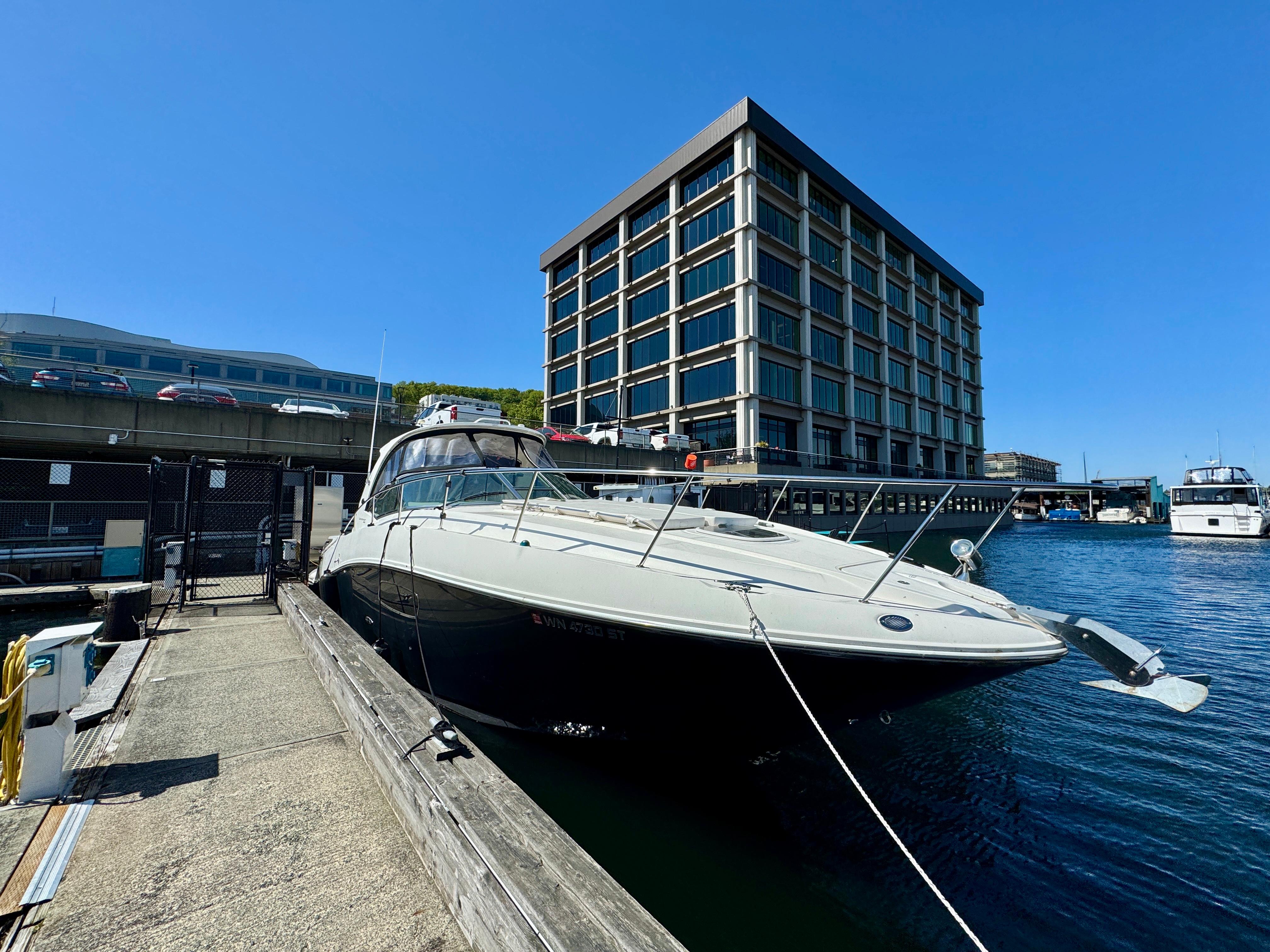 39 ft Sea Ray 2010