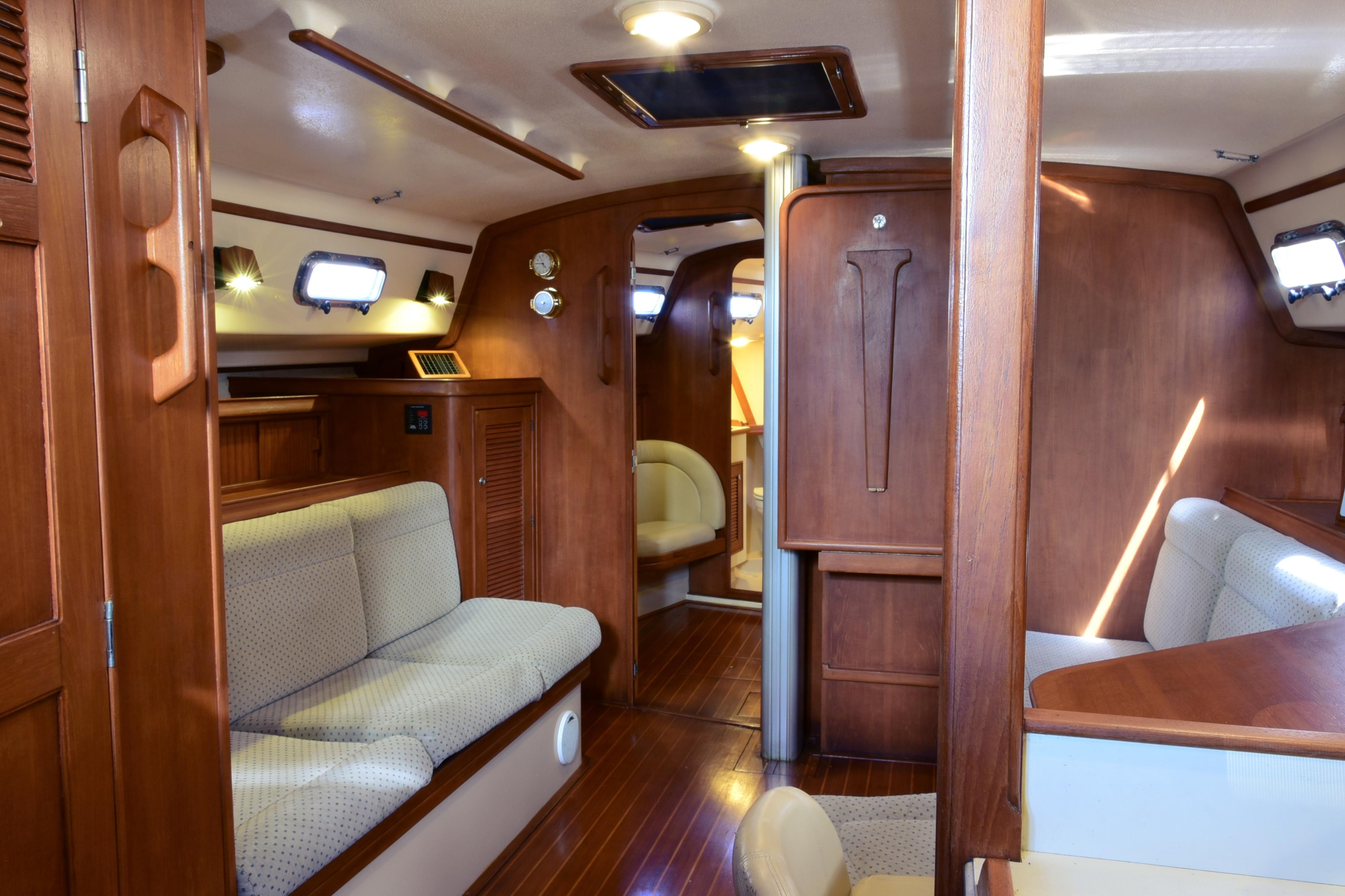 MAIN SALOON