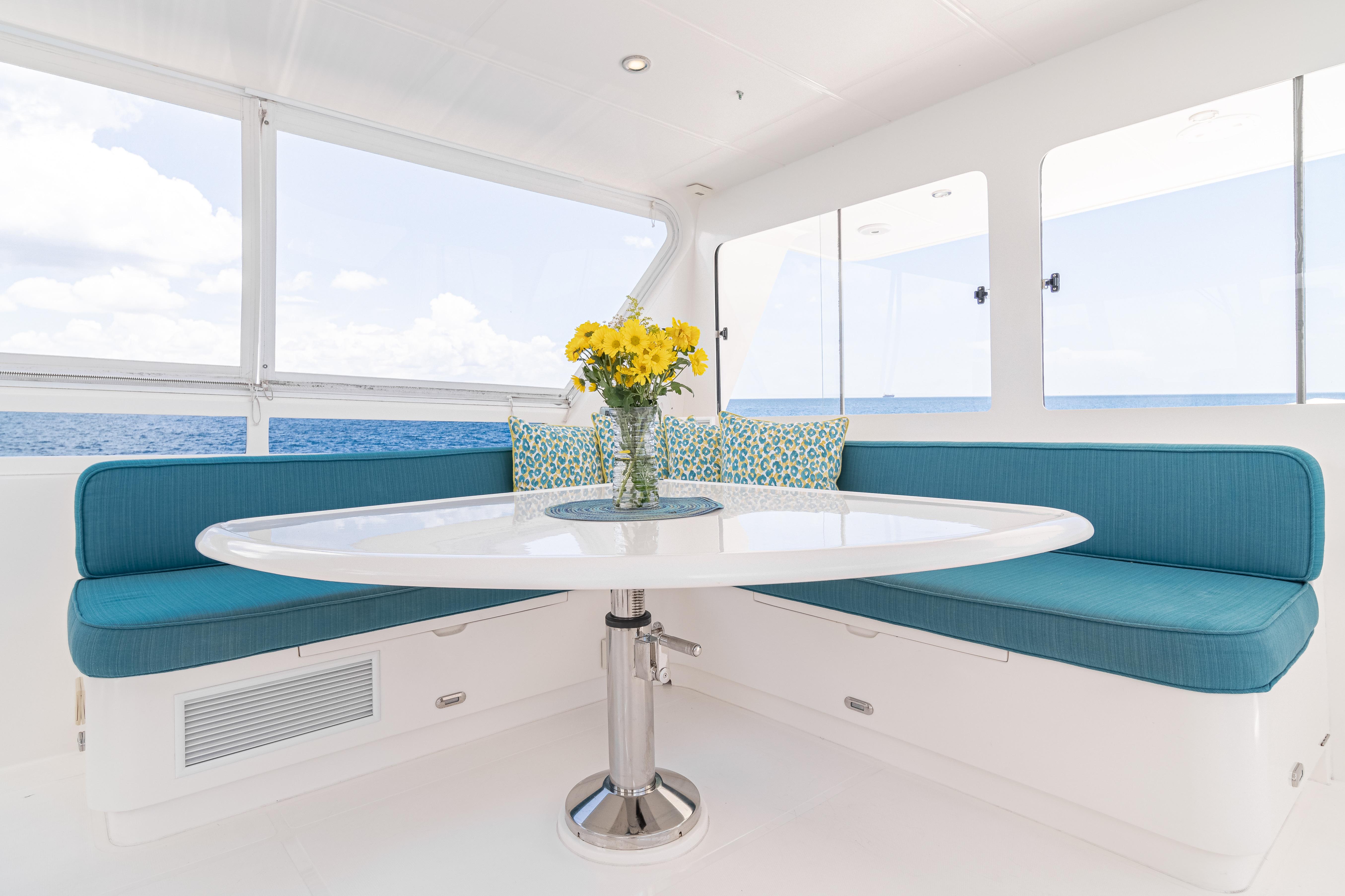 Skylounge Dining
