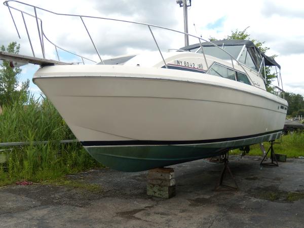 1986 Chris Craft boat for sale, model of the boat is Catalina 293 & Image # 2 of 13