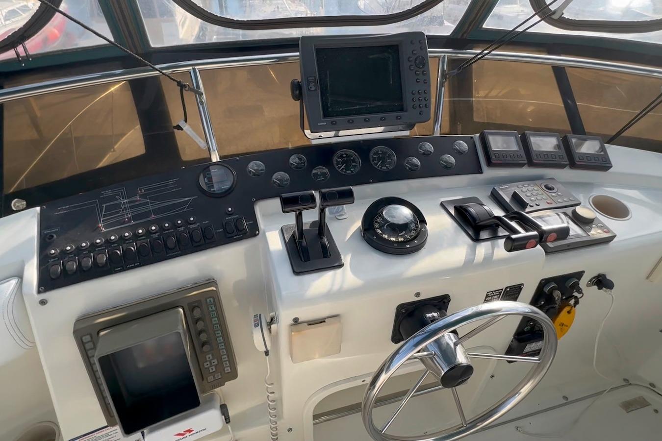 NC 10349 RC Knot 10 Yacht Sales NC 10349 RC Knot 10 Yacht Sales