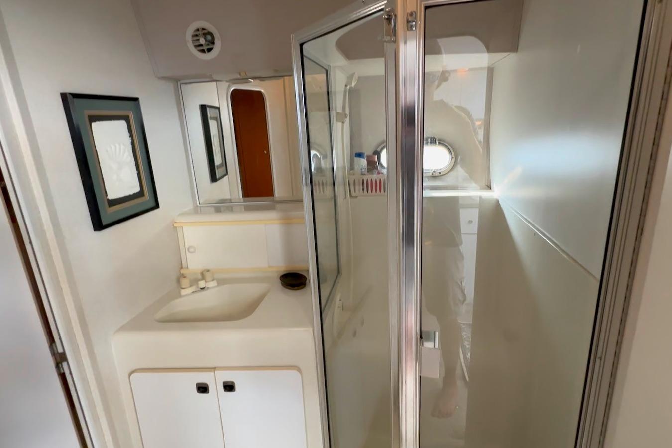 NC 10349 RC Knot 10 Yacht Sales NC 10349 RC Knot 10 Yacht Sales