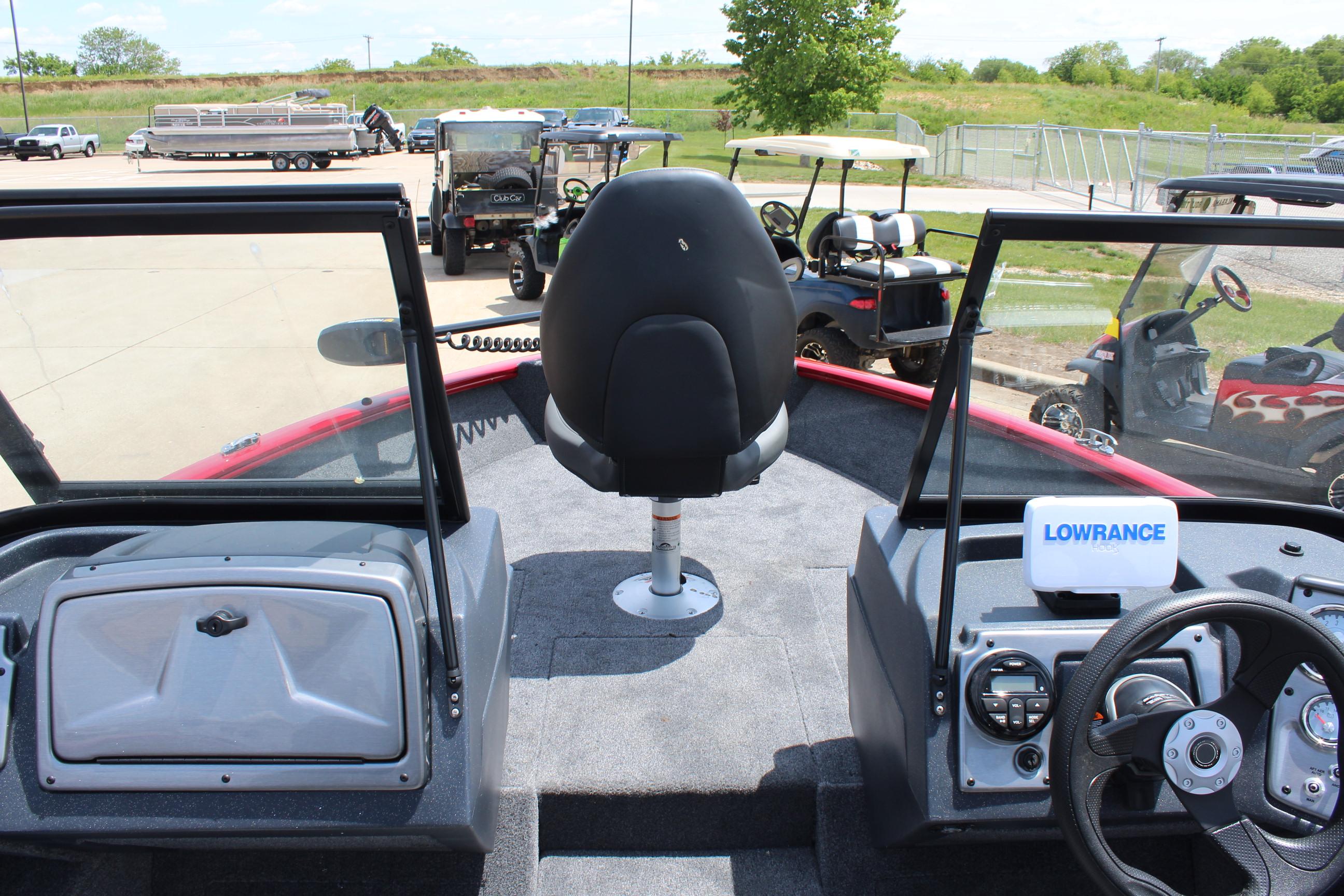 2025 Tracker Pro Guide V-175 Combo boat interior with steering wheel and Lowrance equipment.