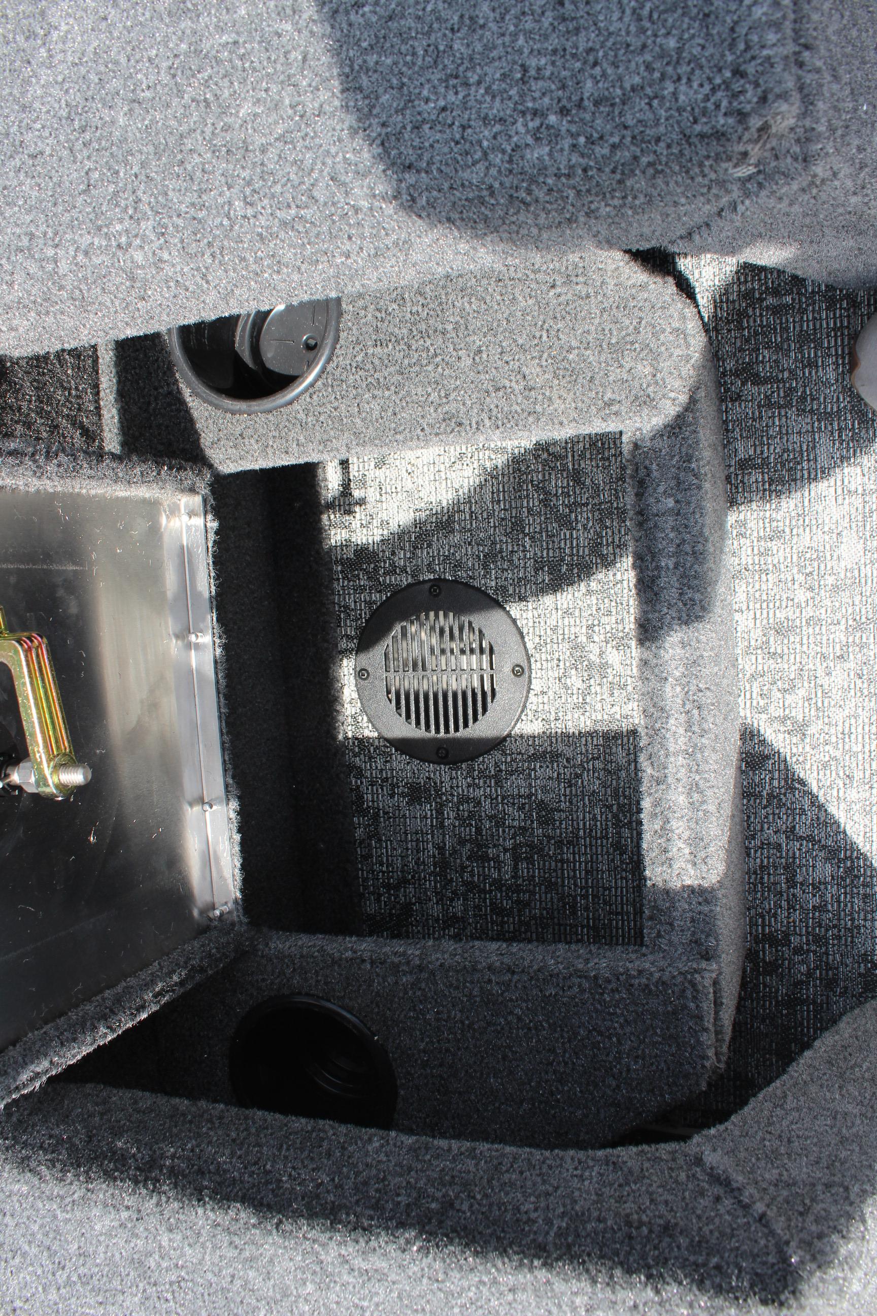 2025 Tracker Pro Guide V-175 Combo boat interior with carpeted flooring and ventilation.