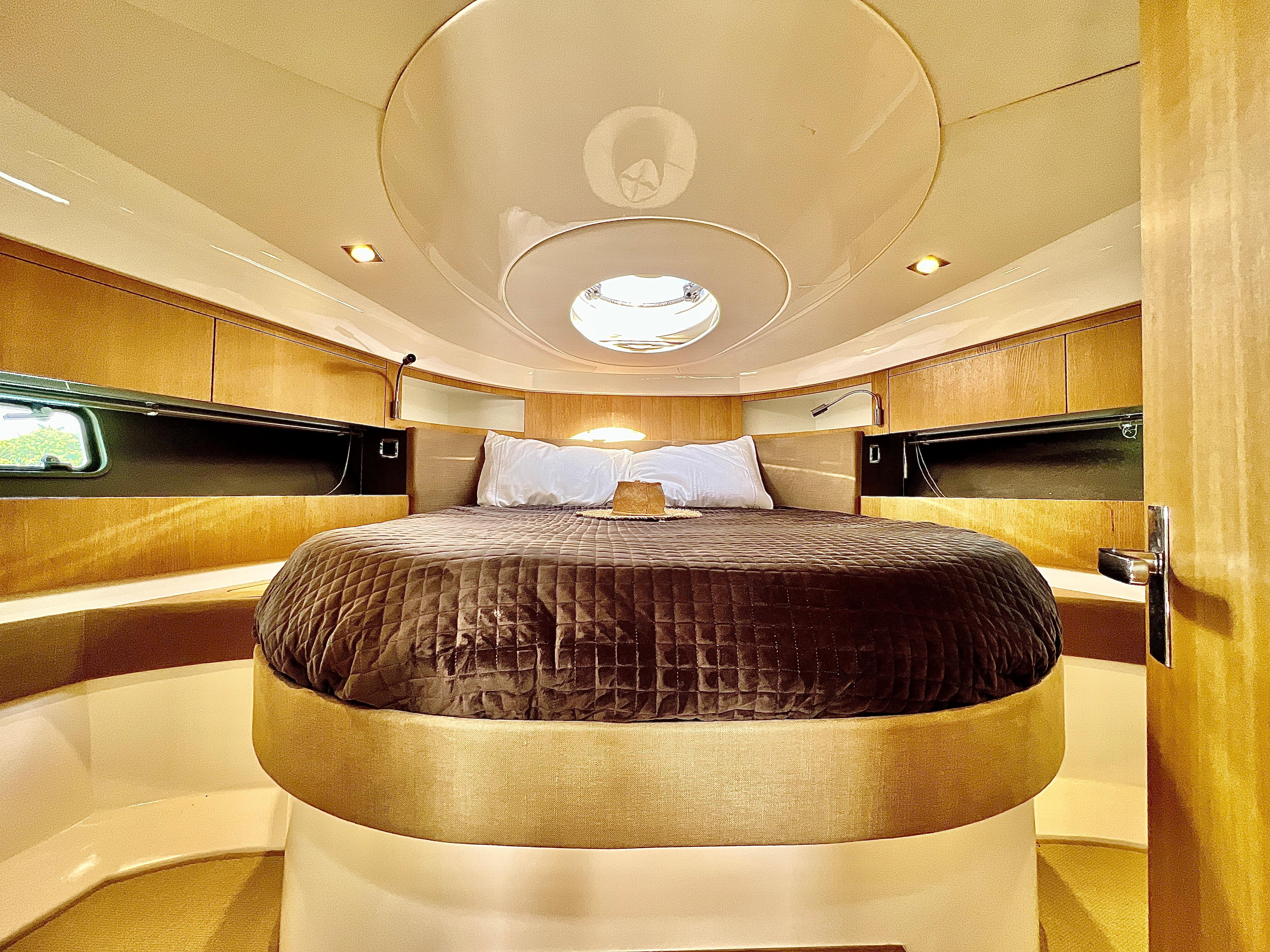 Fairline 38 NAOMI - Stateroom