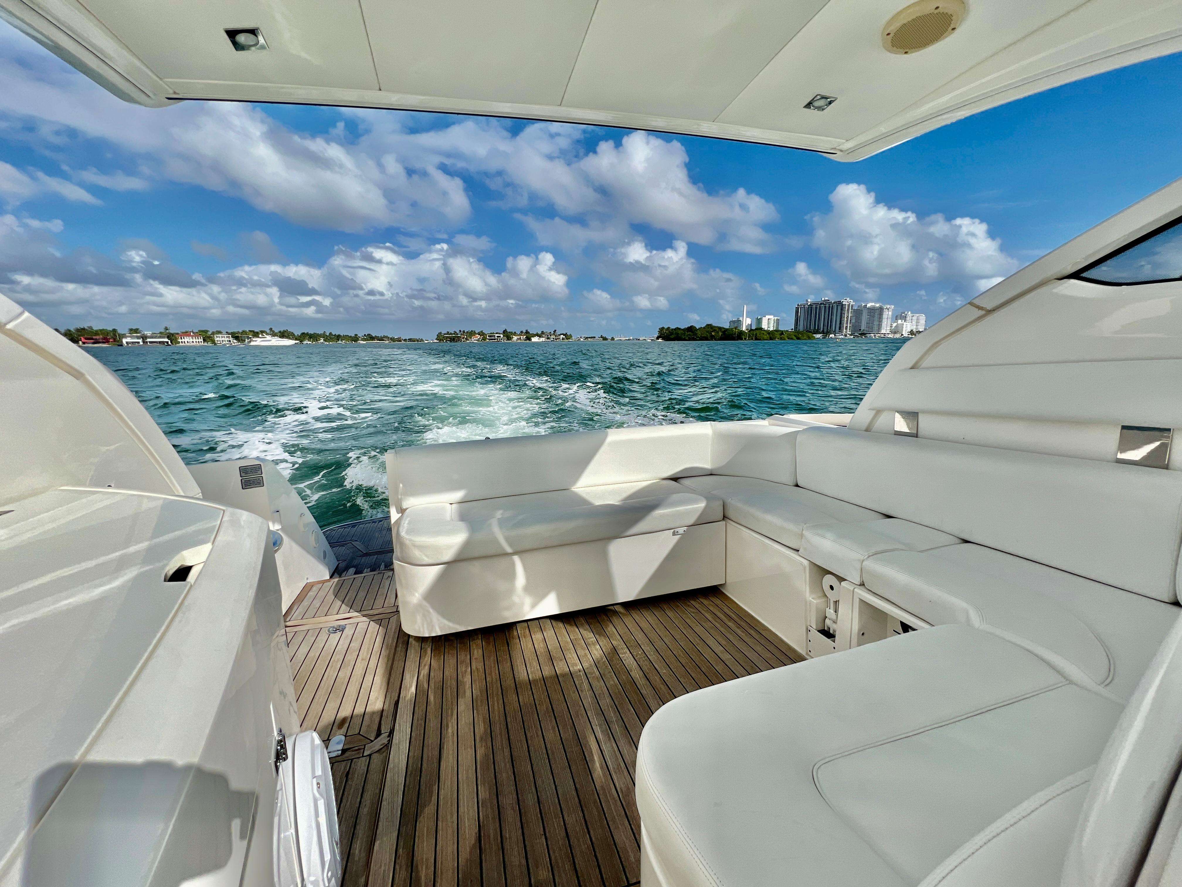 Fairline 38 NAOMI - Cockpit