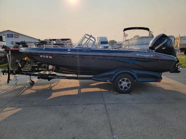 2017 Ranger Boats boat for sale, model of the boat is Reata 1850MS & Image # 4 of 19