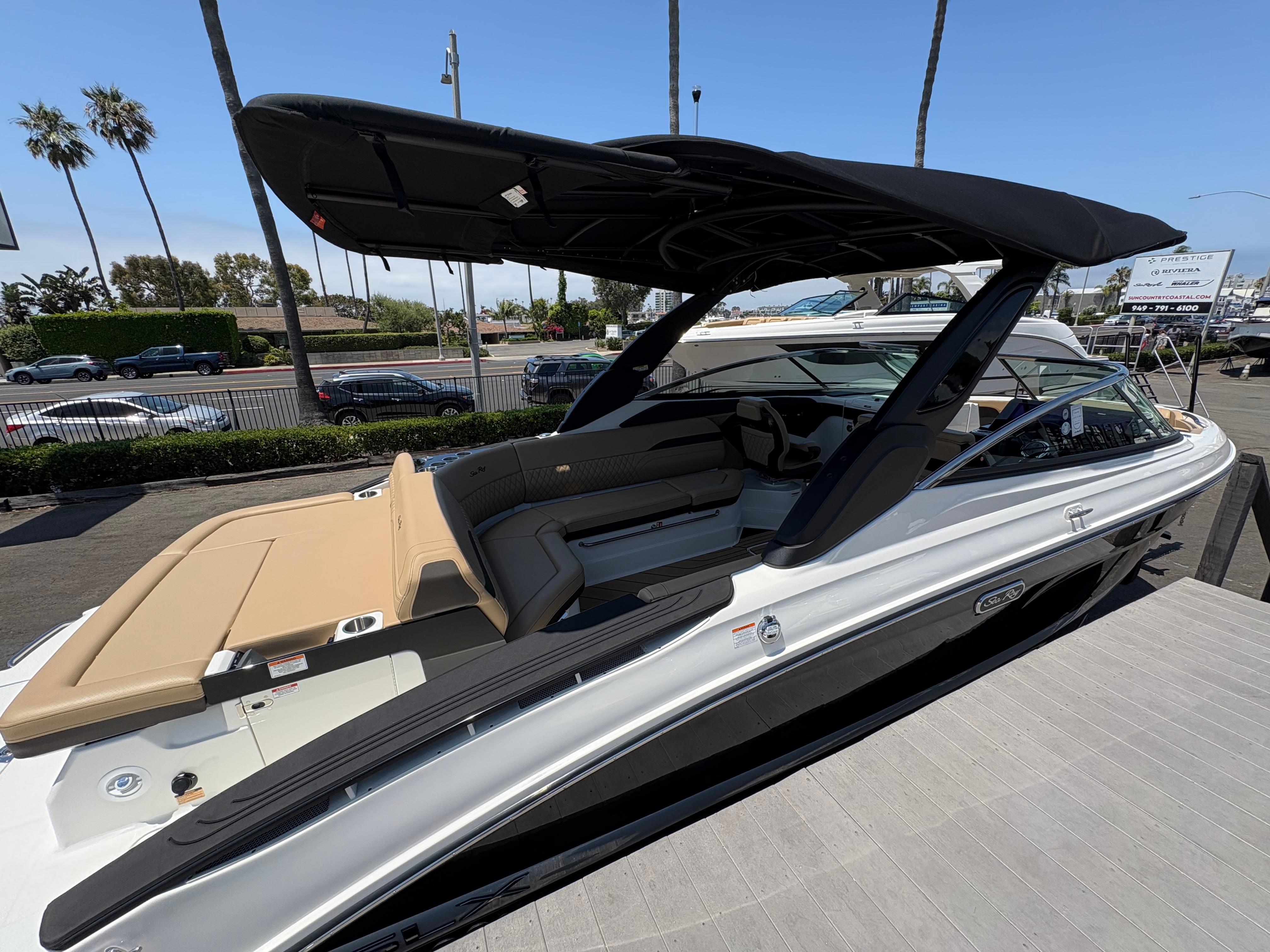 2026 Sea Ray SLX 280 #S1111F inventory image at Sun Country Marine Group, Newport Beach