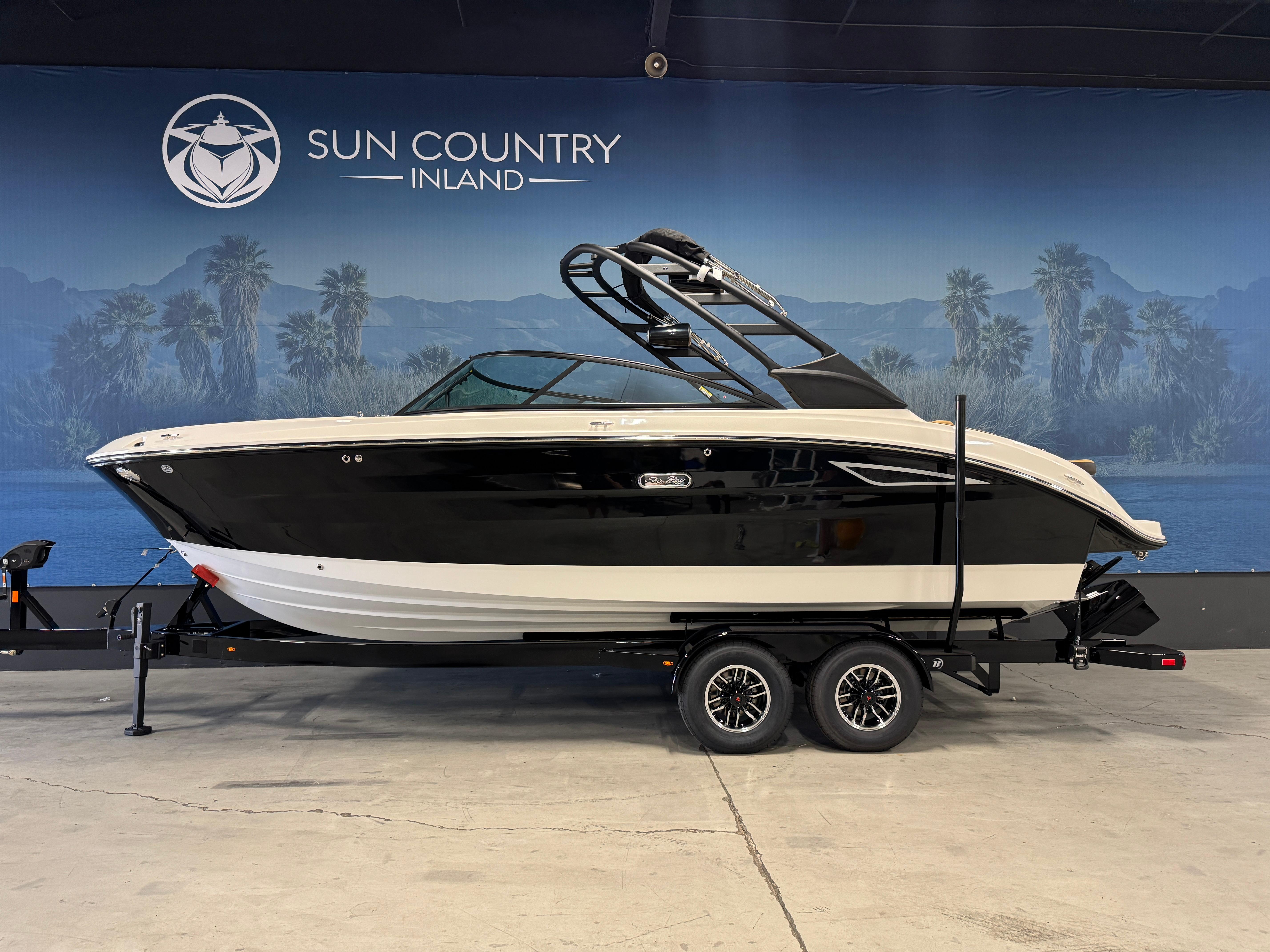 2026 Sea Ray SDX 250 Surf #S1082F primary image