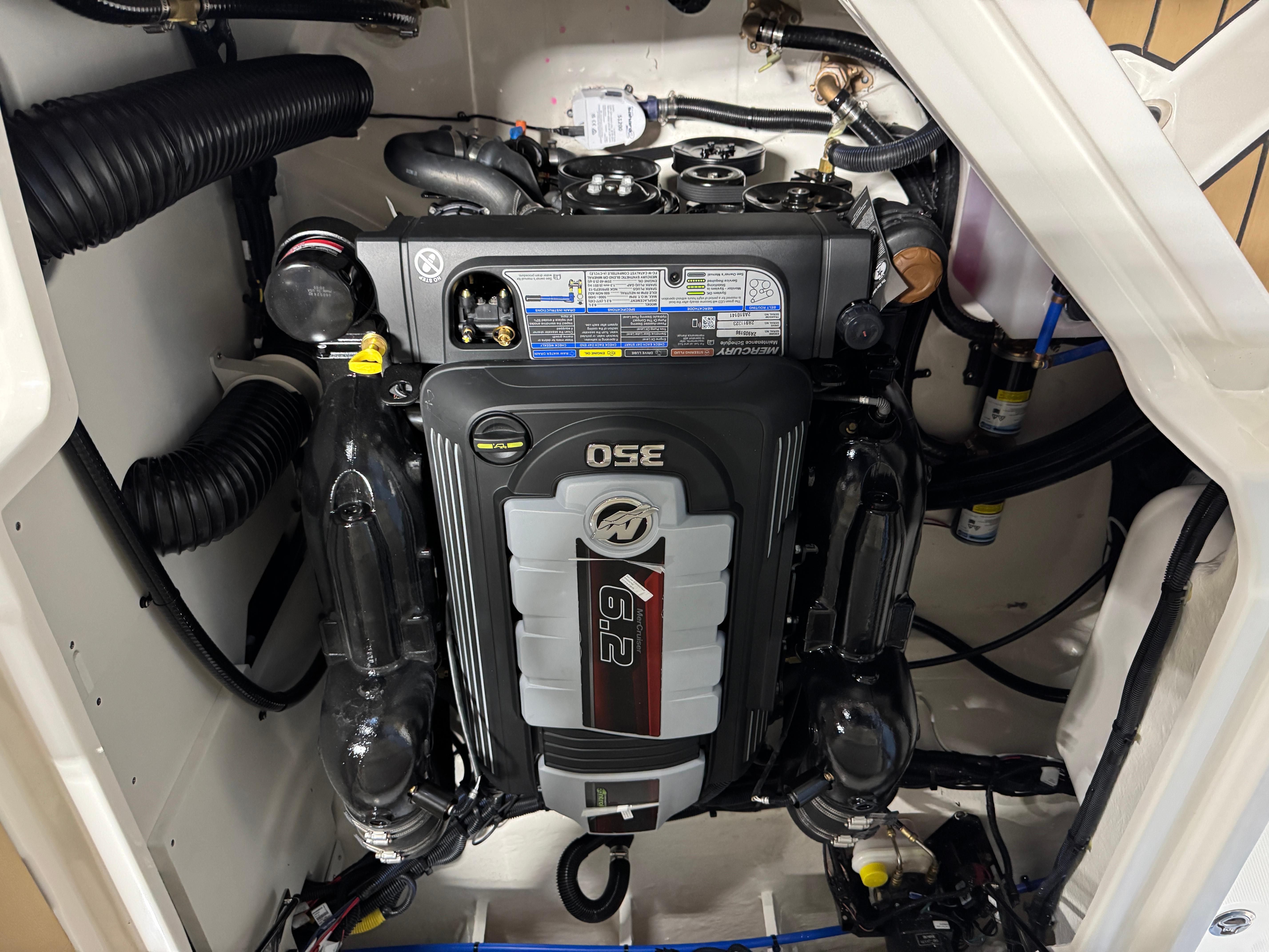 2026 Sea Ray SDX 250 Surf #S1082F inventory image at Sun Country Marine Group, Irvine