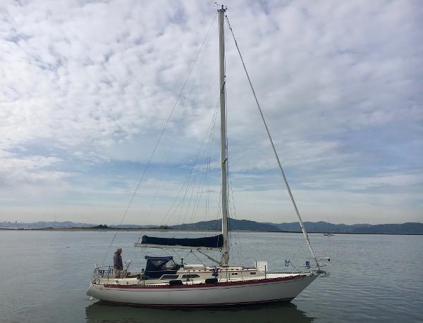 1978 Islander 36