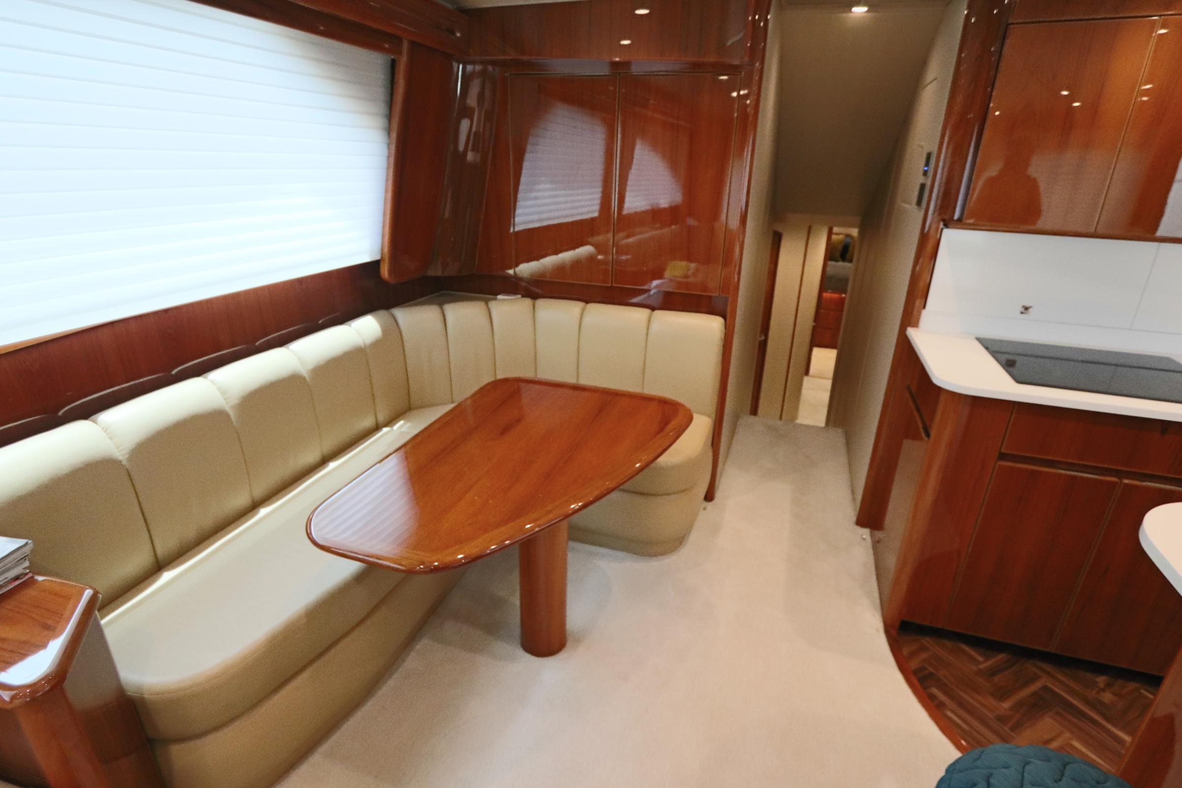 2014 Viking 62