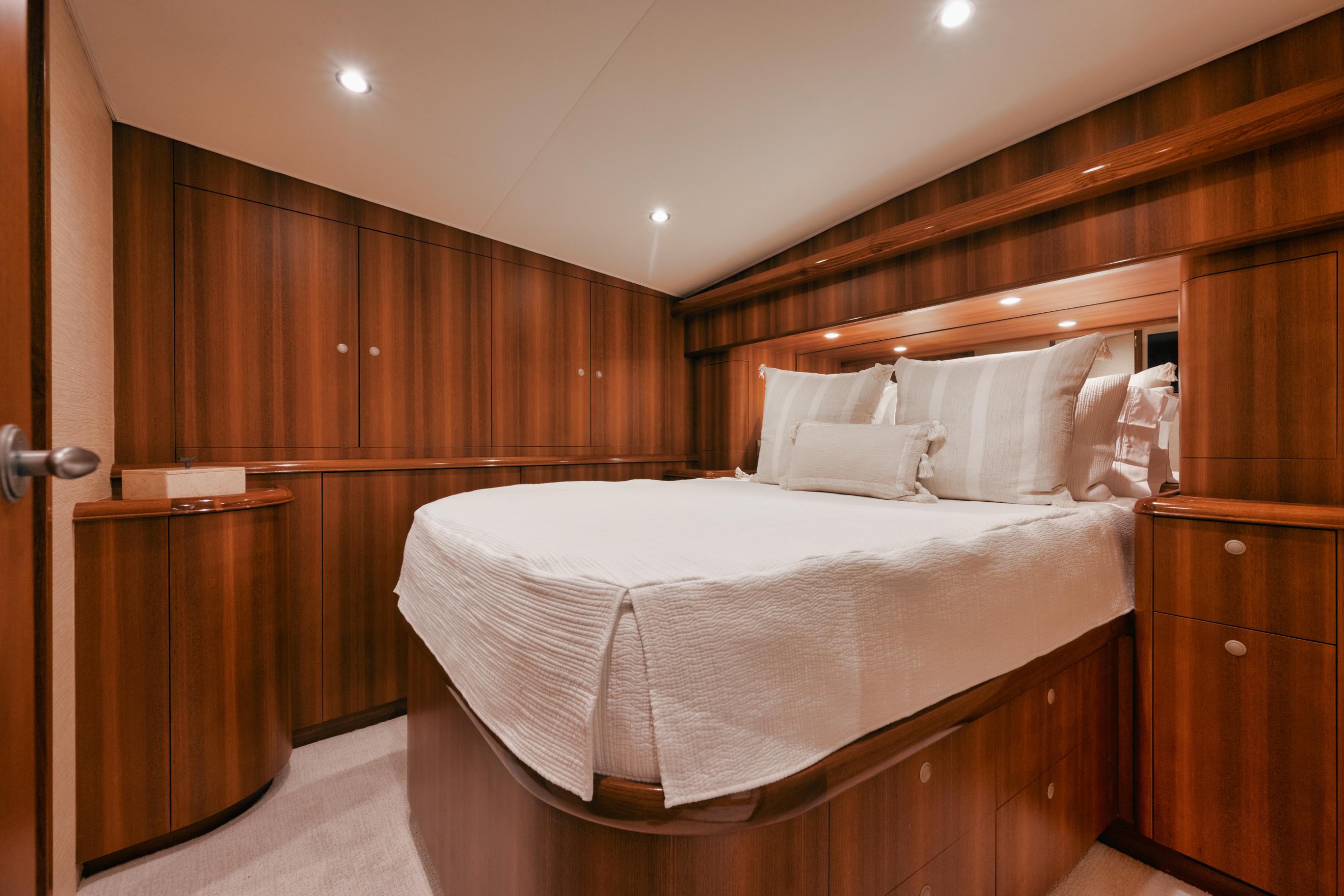 Sculley 60 - Master Stateroom