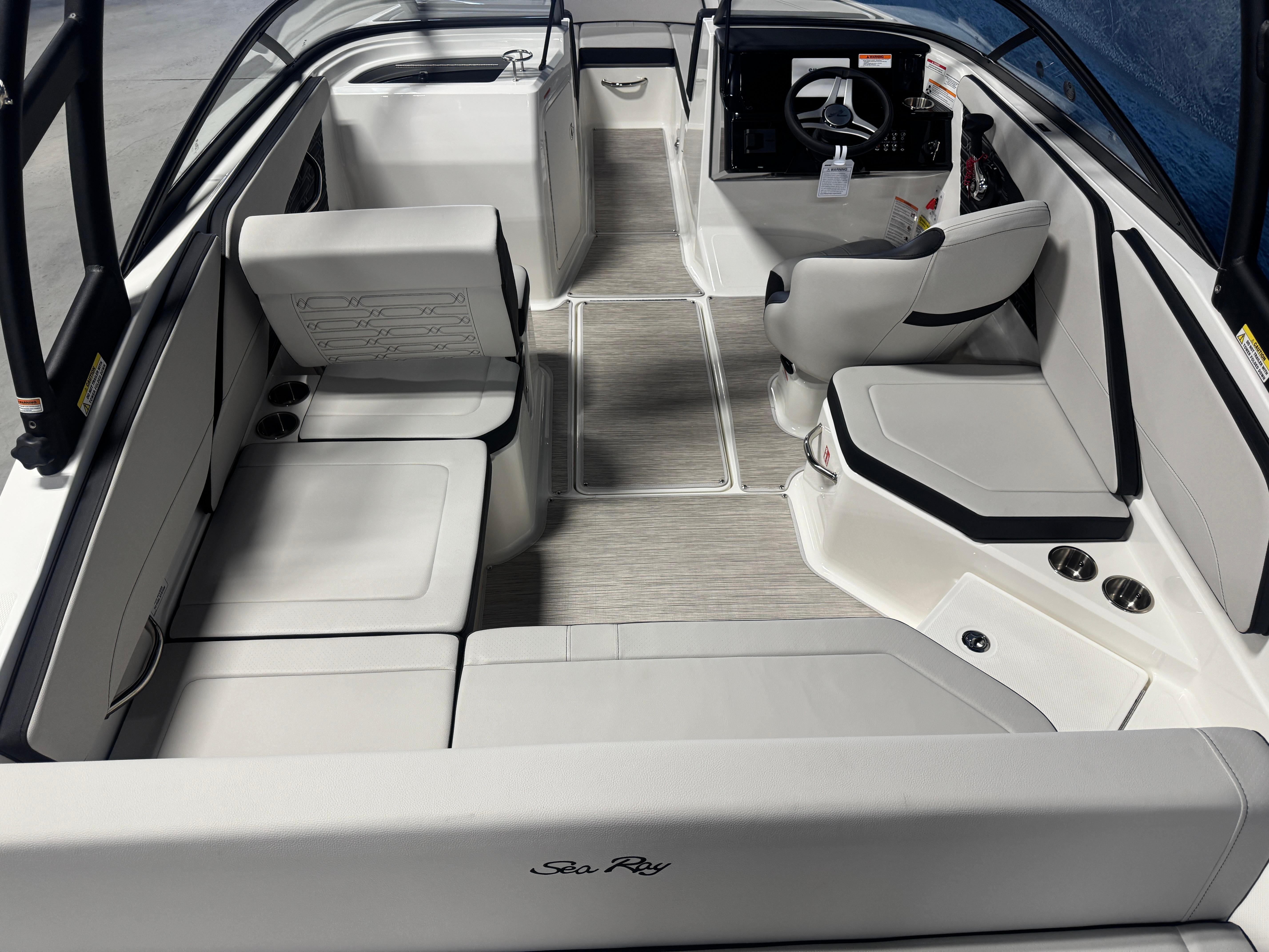 2026 Sea Ray SPX 210 #S1006F inventory image at Sun Country Marine Group, Irvine 2026 Sea Ray SPX 210 #S1006F inventory image at Sun Country Marine Group, Irvine
