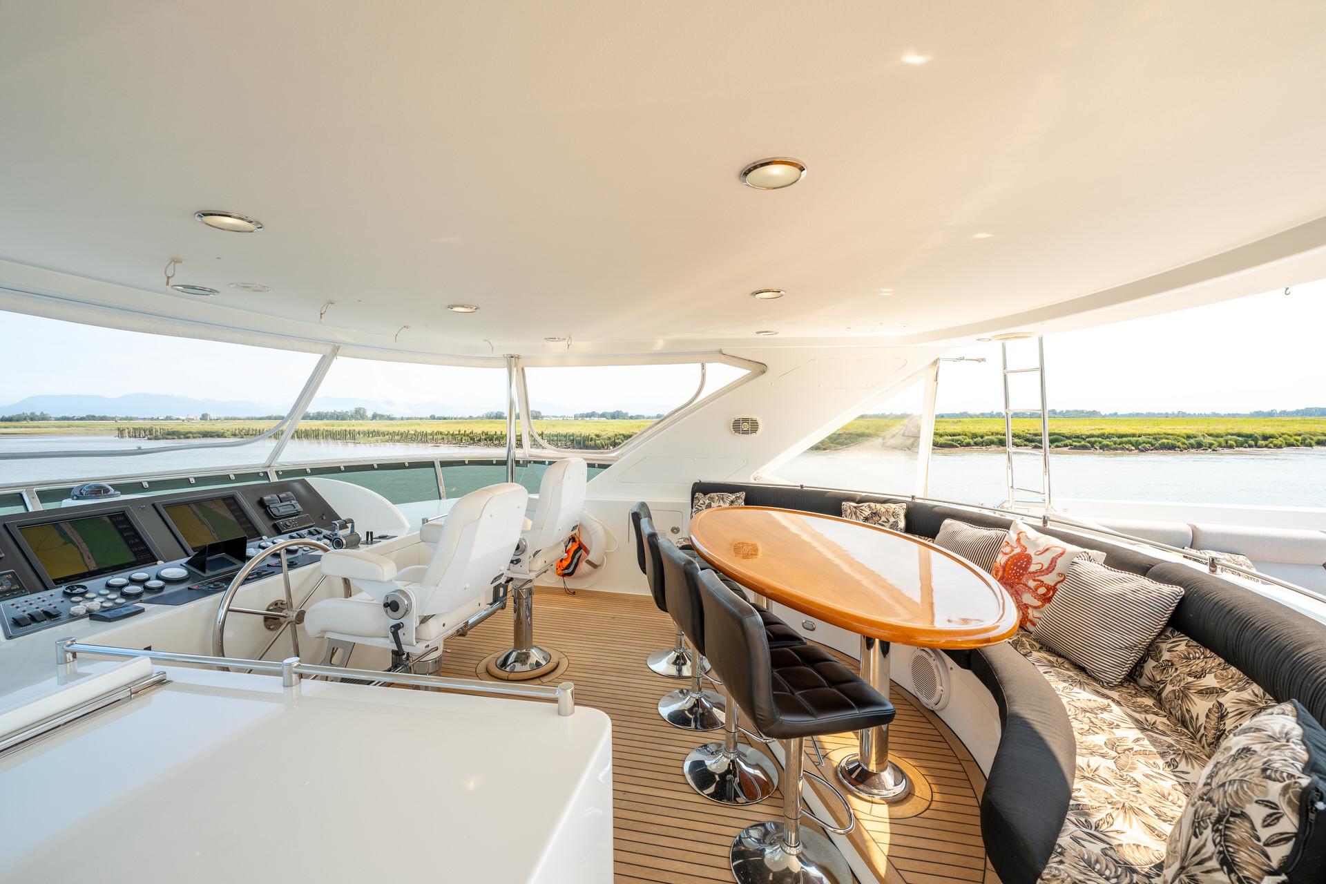 2007-ocean-alexander-80-cockpit-motoryacht-power-9727711-20250325115741062-1_XLARGE