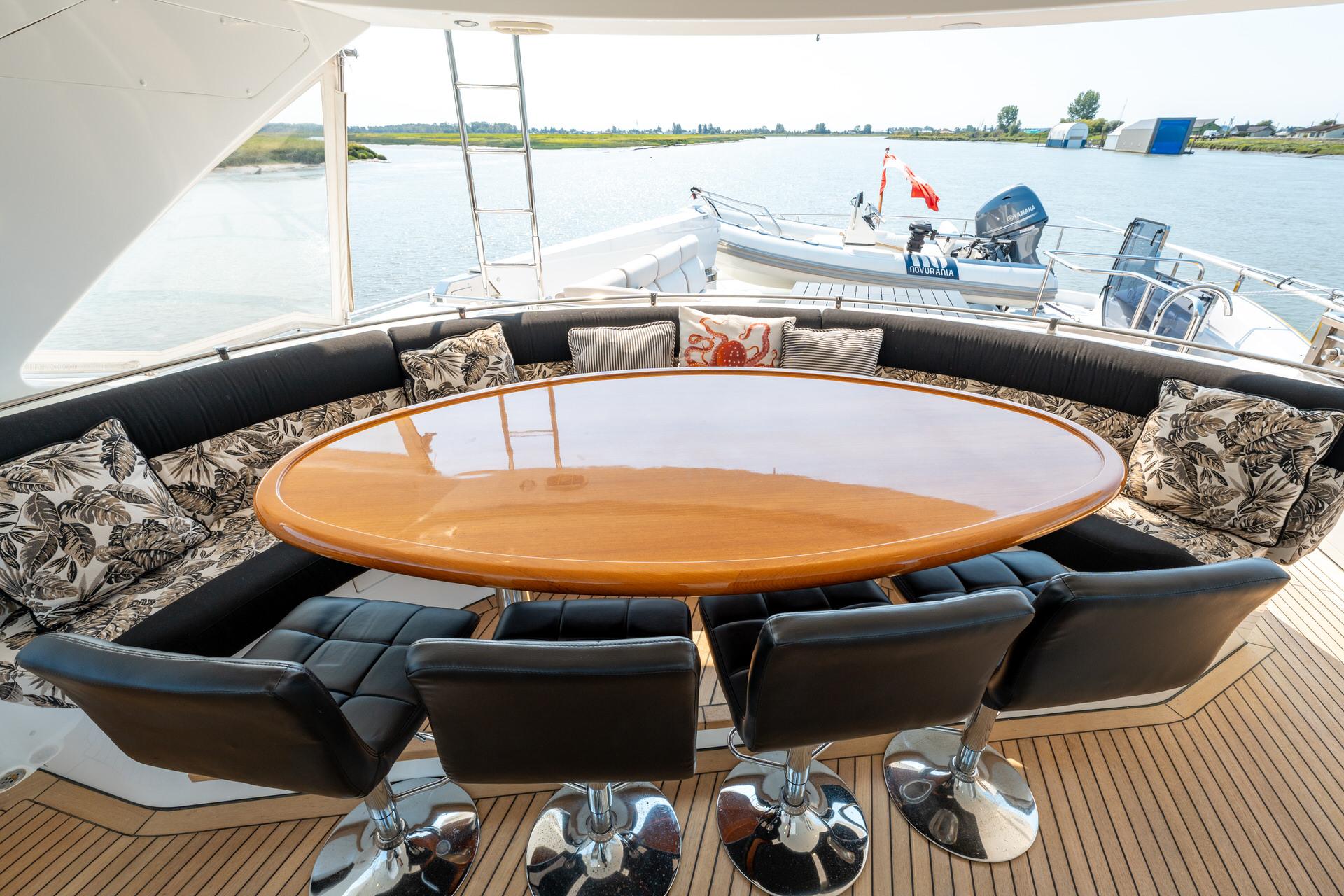2007-ocean-alexander-80-cockpit-motoryacht-power-9727711-20250325115746171-1_XLARGE