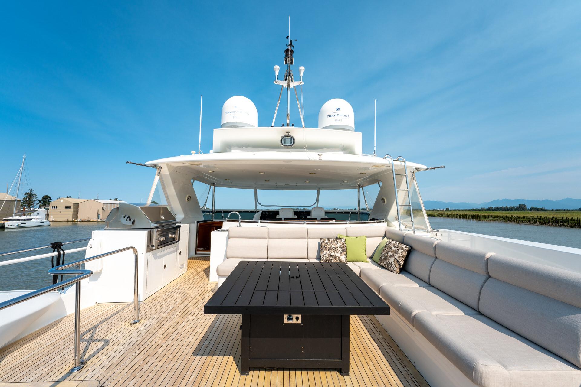 2007-ocean-alexander-80-cockpit-motoryacht-power-9727711-20250325115750173-1_XLARGE
