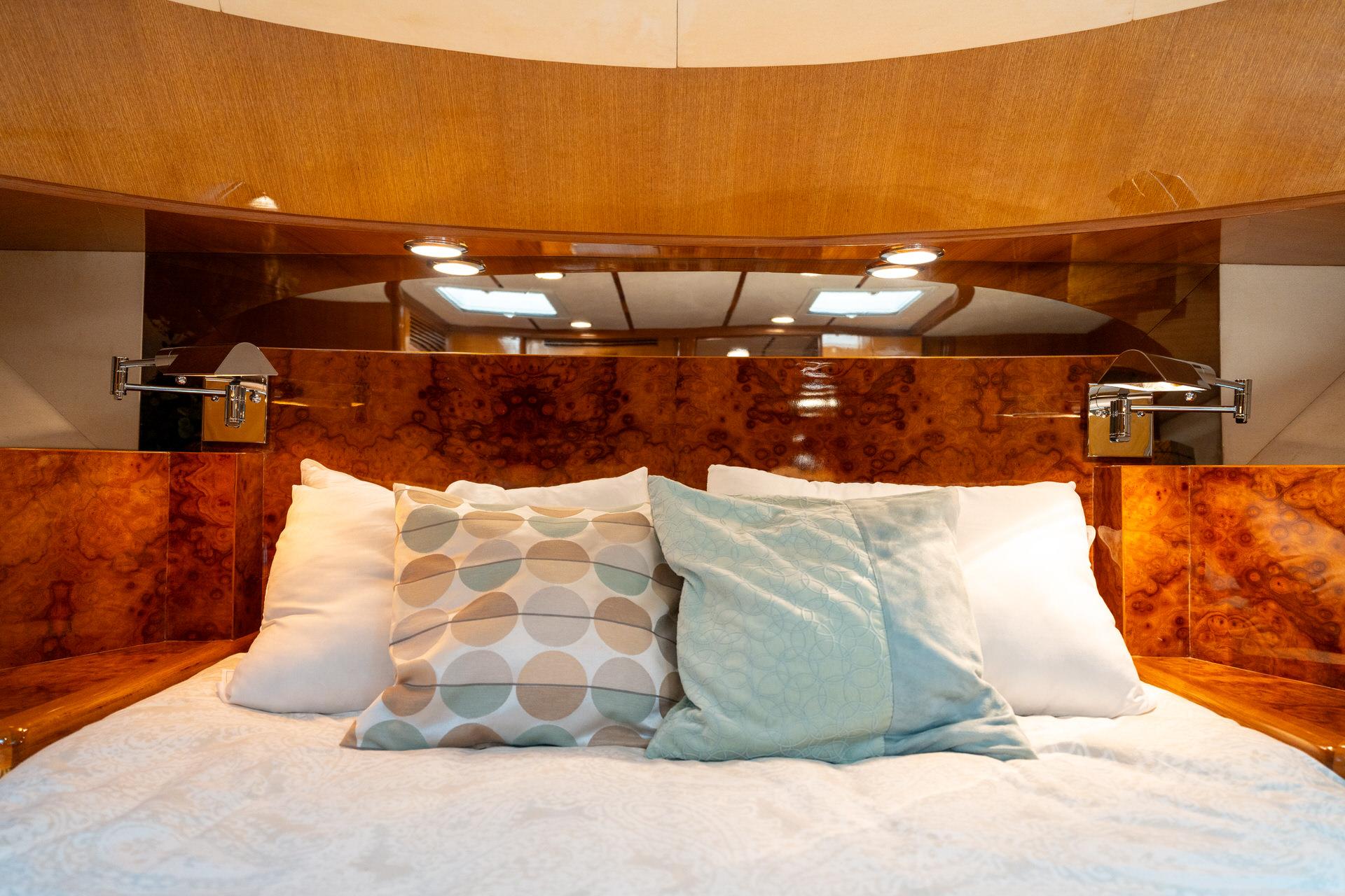 2007-ocean-alexander-80-cockpit-motoryacht-power-9727711-20250325115852539-1_XLARGE