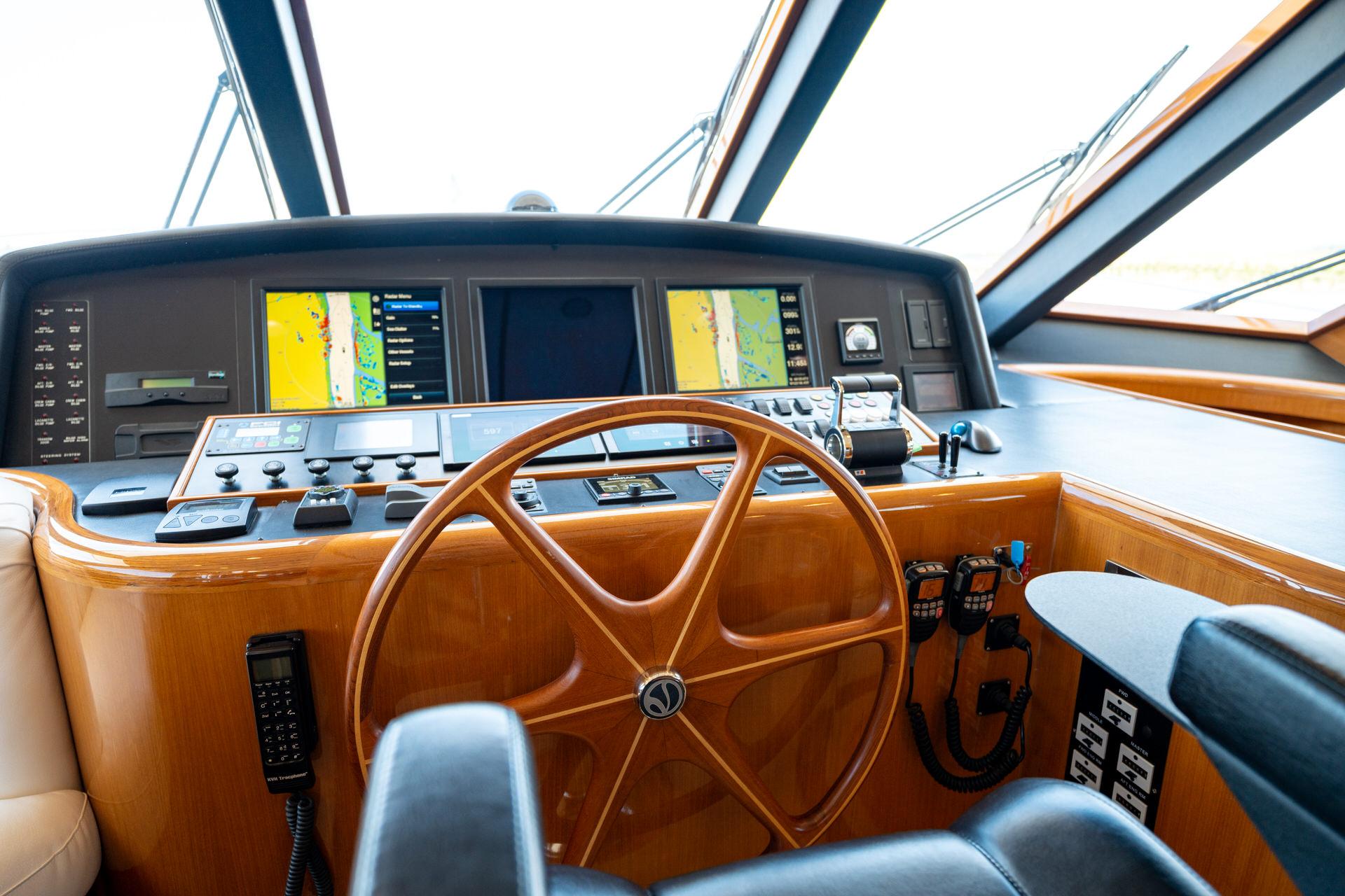 2007-ocean-alexander-80-cockpit-motoryacht-power-9727711-20250325115858686-1_XLARGE