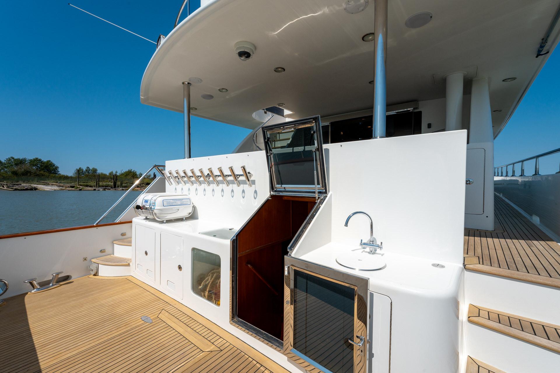 2007-ocean-alexander-80-cockpit-motoryacht-power-9727711-20250325115928664-1_XLARGE
