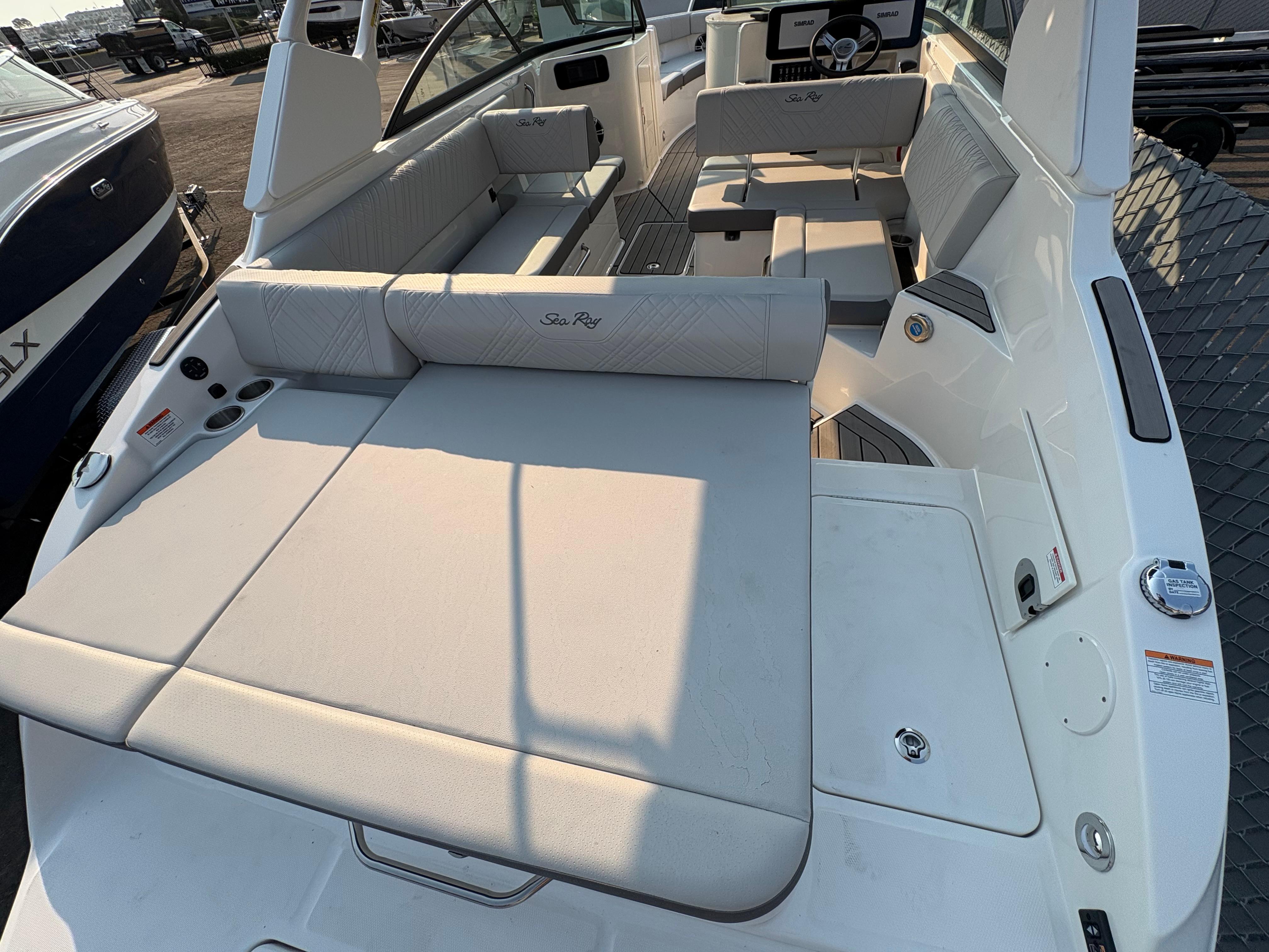 2026 Sea Ray SDX 250 #S1085F inventory image at Sun Country Marine Group, Newport Beach