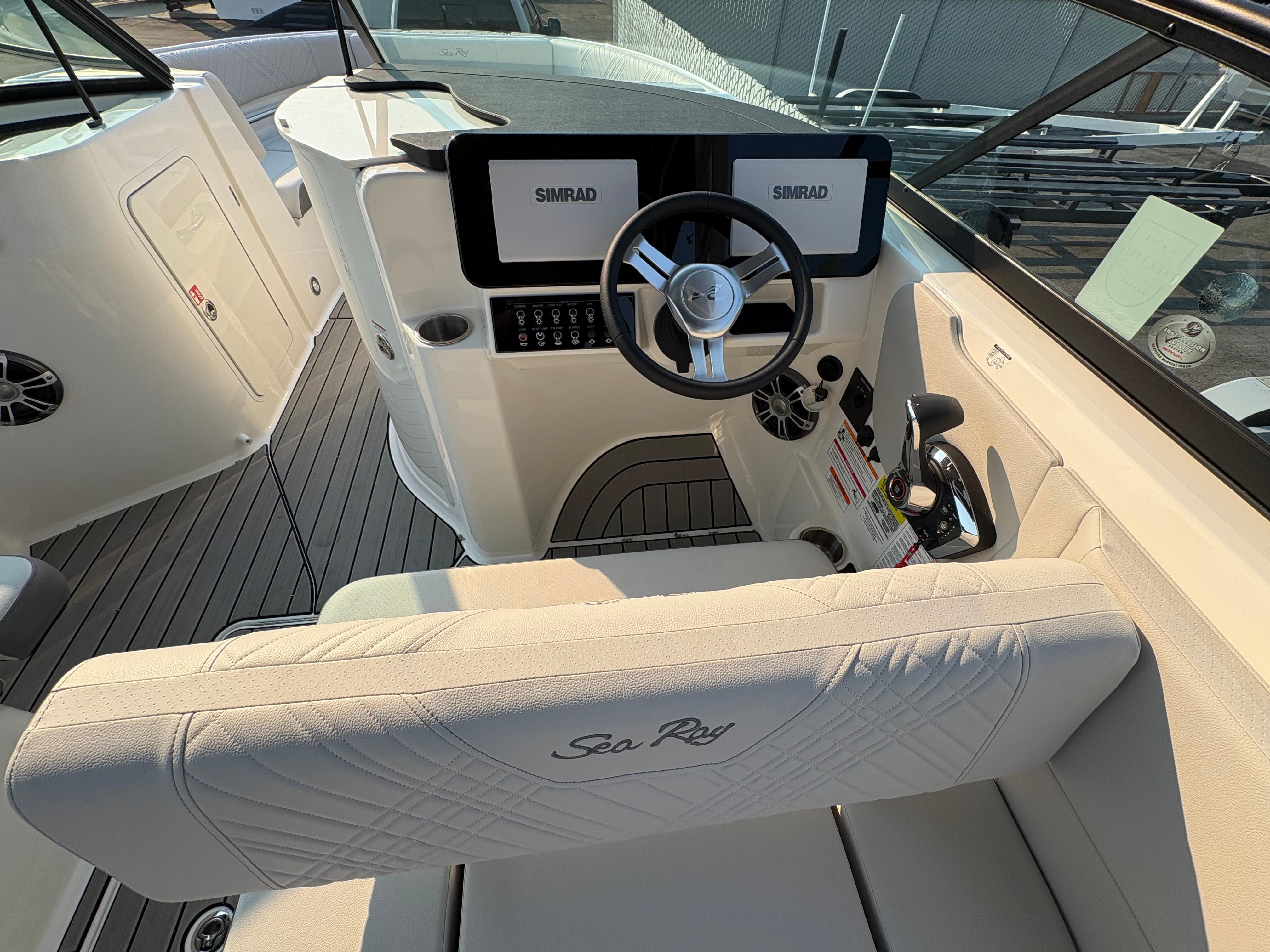 2026 Sea Ray SDX 250 #S1085F inventory image at Sun Country Marine Group, Newport Beach
