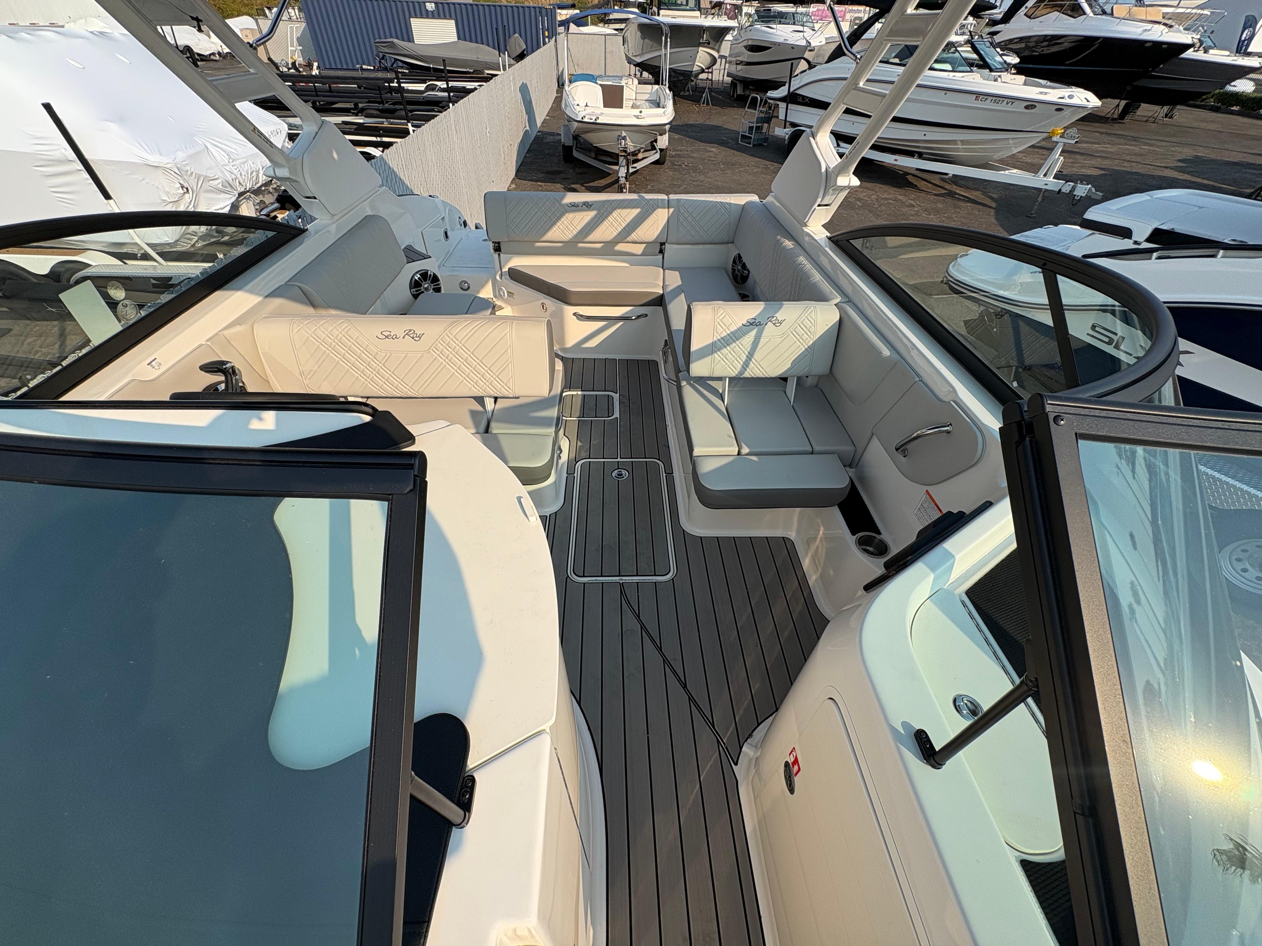 2026 Sea Ray SDX 250 #S1085F inventory image at Sun Country Marine Group, Newport Beach