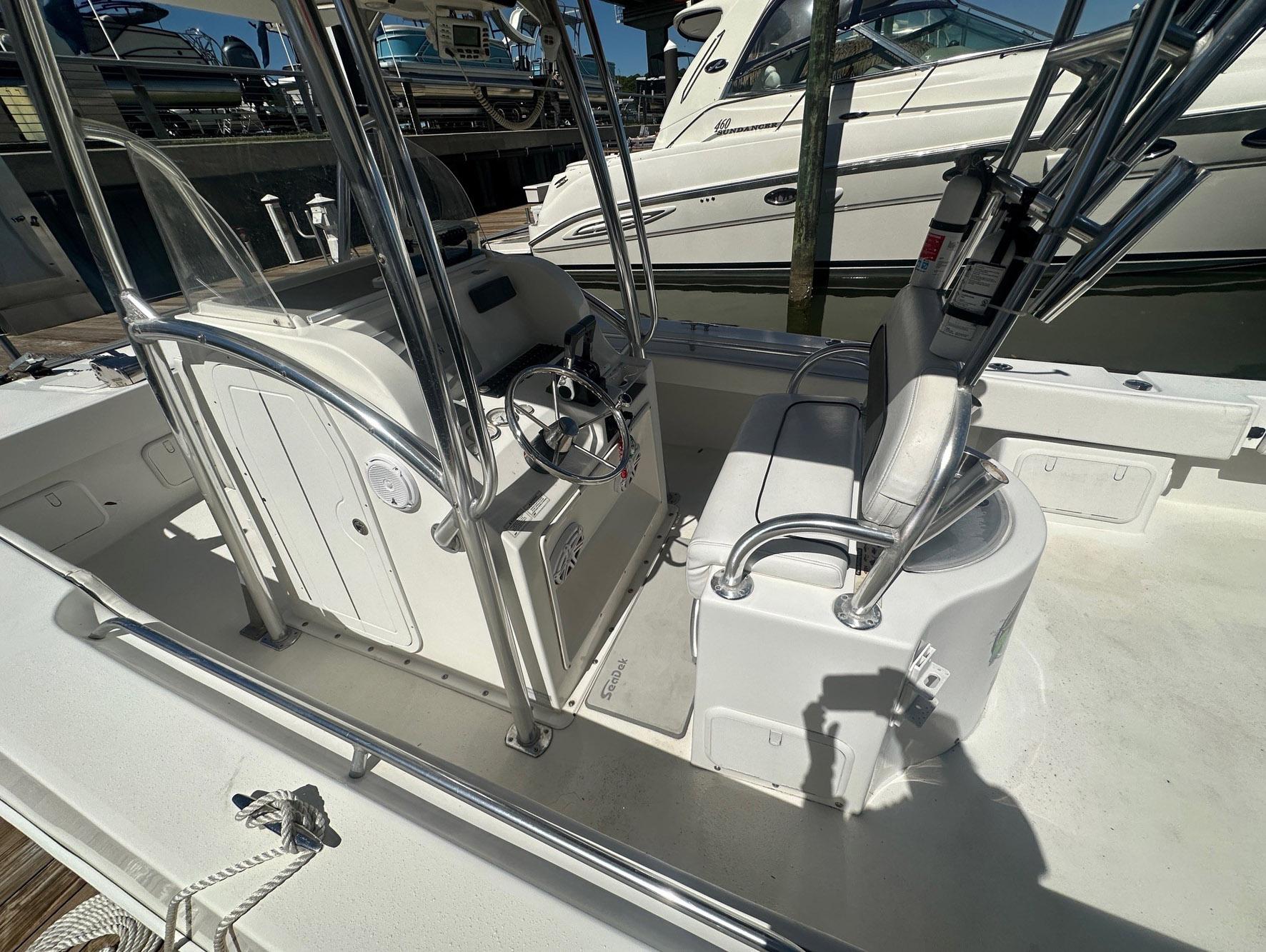 2017-twin-vee-26-gf-power-9727713-20250326074028146-1_XLARGE
