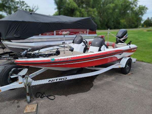 2006 Nitro boat for sale, model of the boat is NX 882 SC & Image # 1 of 16