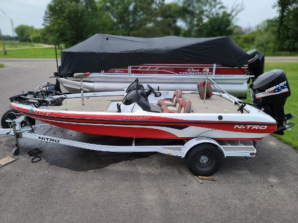 2006 Nitro boat for sale, model of the boat is NX 882 SC & Image # 2 of 16