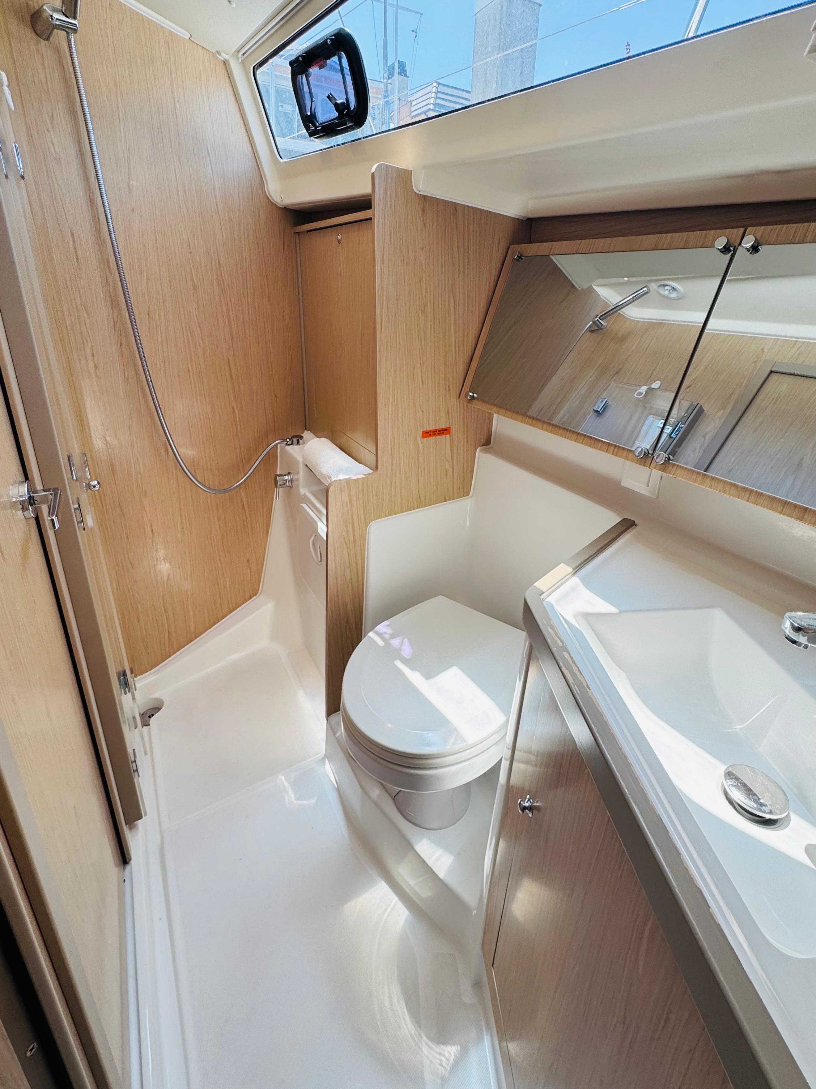 Yacht Photos Pics