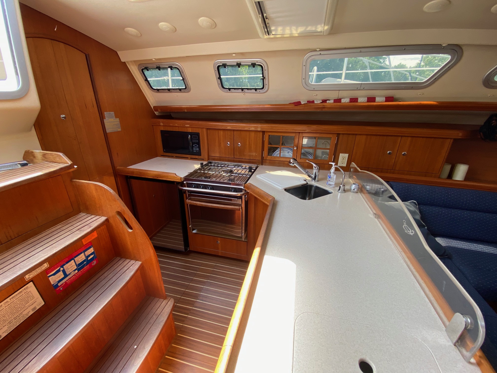 Vela Nova Yacht Brokers of Annapolis