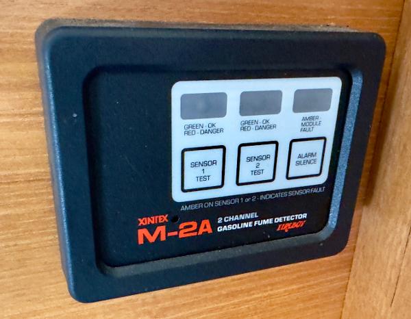 Gasoline fume detector panel on 1998 Bayliner 3388 Command Bridge Motoryacht.