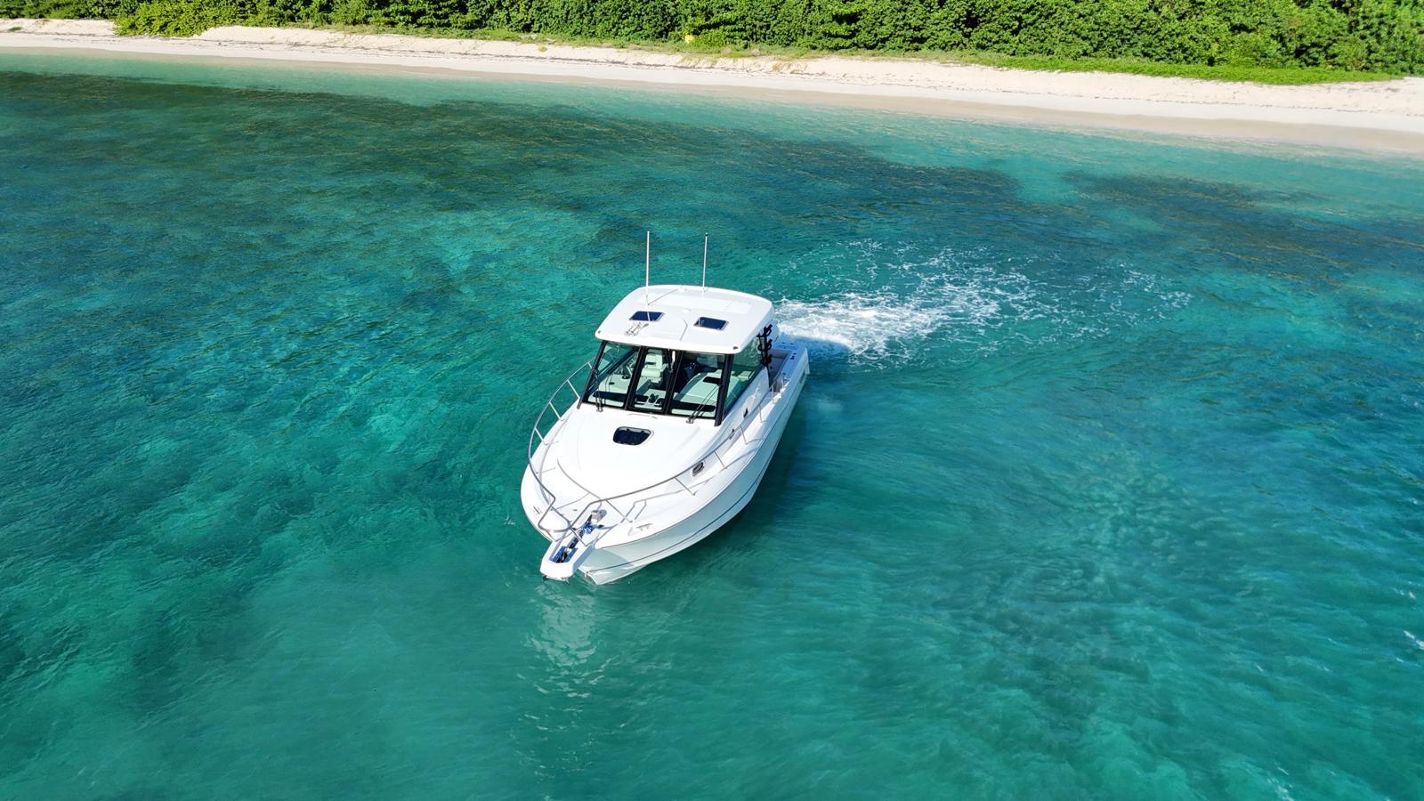 2022 Boston Whaler 345 conquest