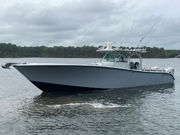 42' Yellowfin, Listing Number 100913521, Image No. 4