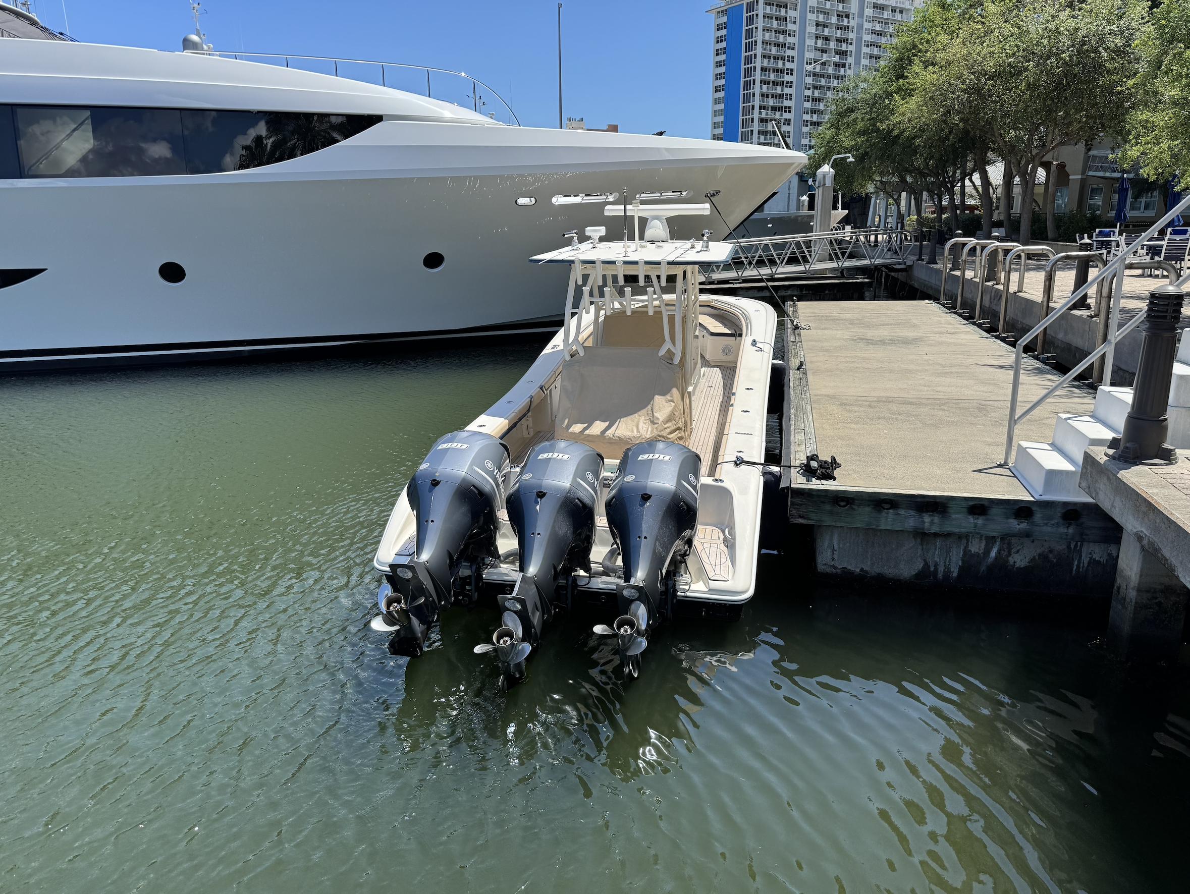 2016-yellowfin-36-power-9777741-977596684-0-300420251459-2