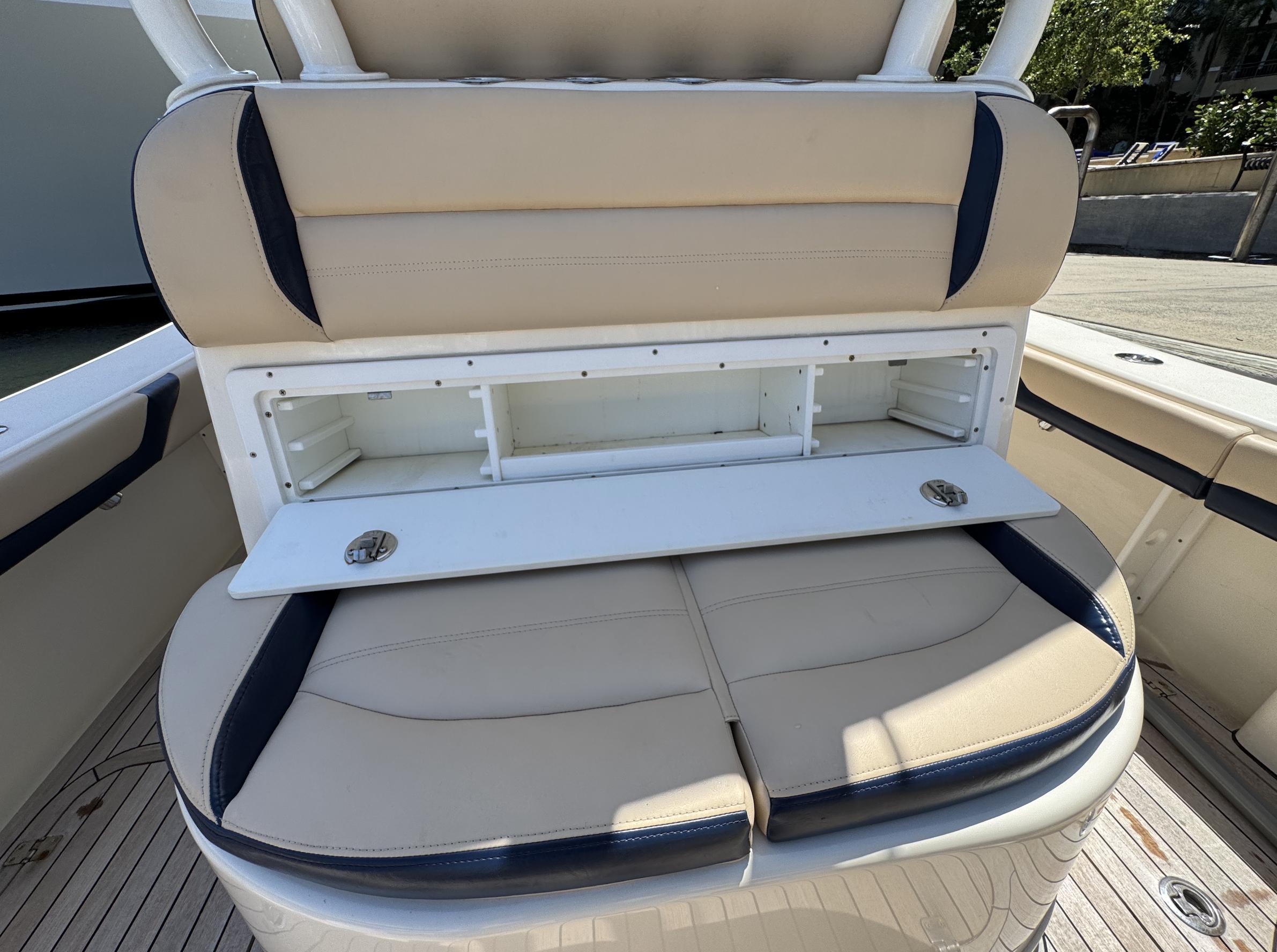 2016-yellowfin-36-power-9777741-977596707-0-300420251501-25