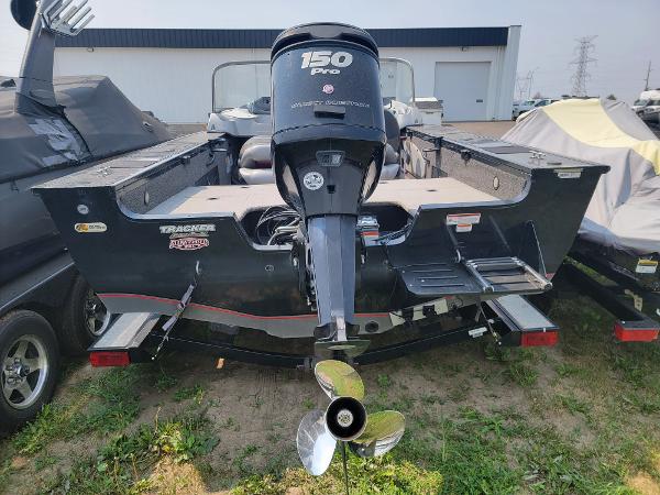 2013 Tracker Boats boat for sale, model of the boat is Targa 18 WT & Image # 4 of 13